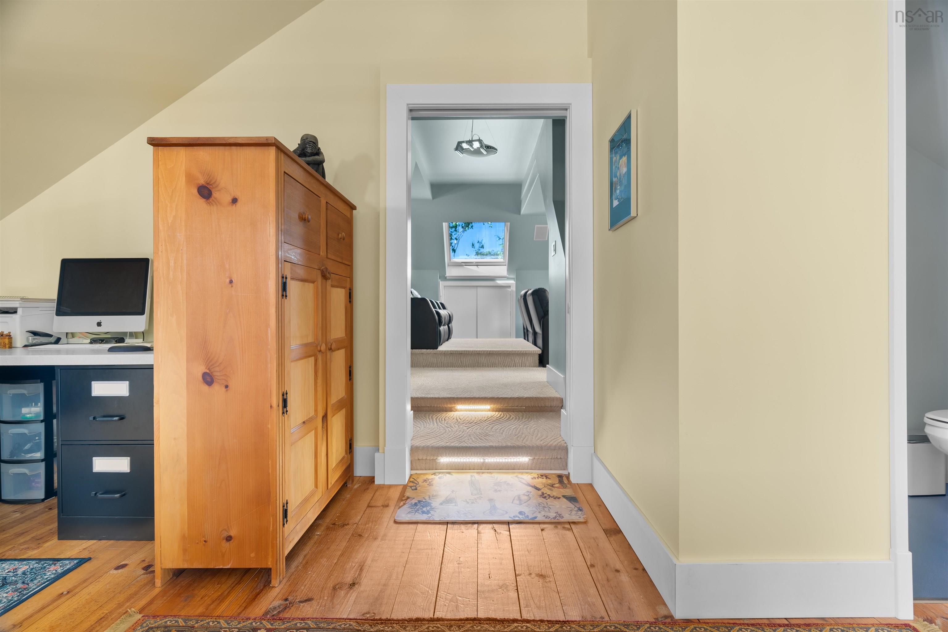 $949,000.00: 2 Archibald