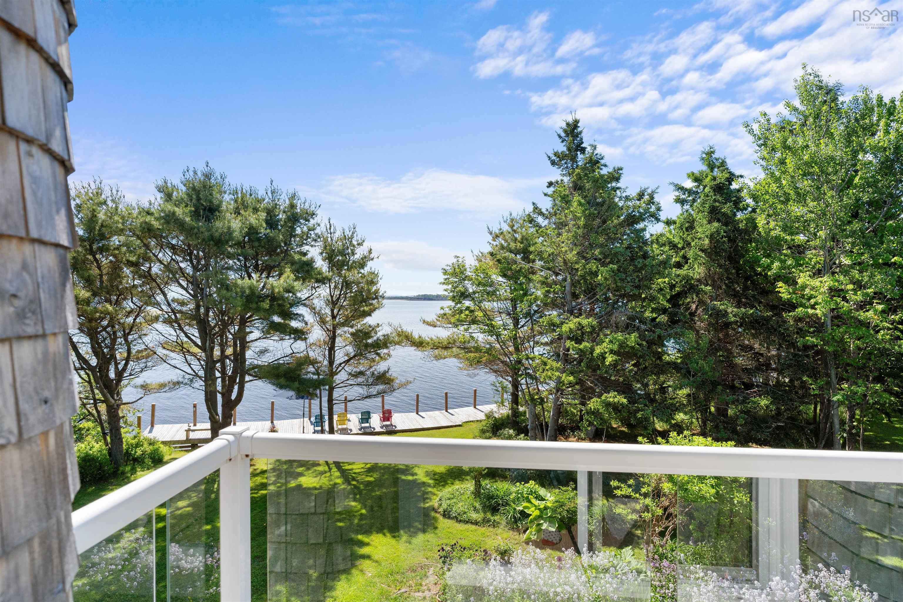 $949,000.00: 2 Archibald