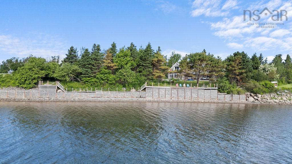 $949,000.00: 2 Archibald