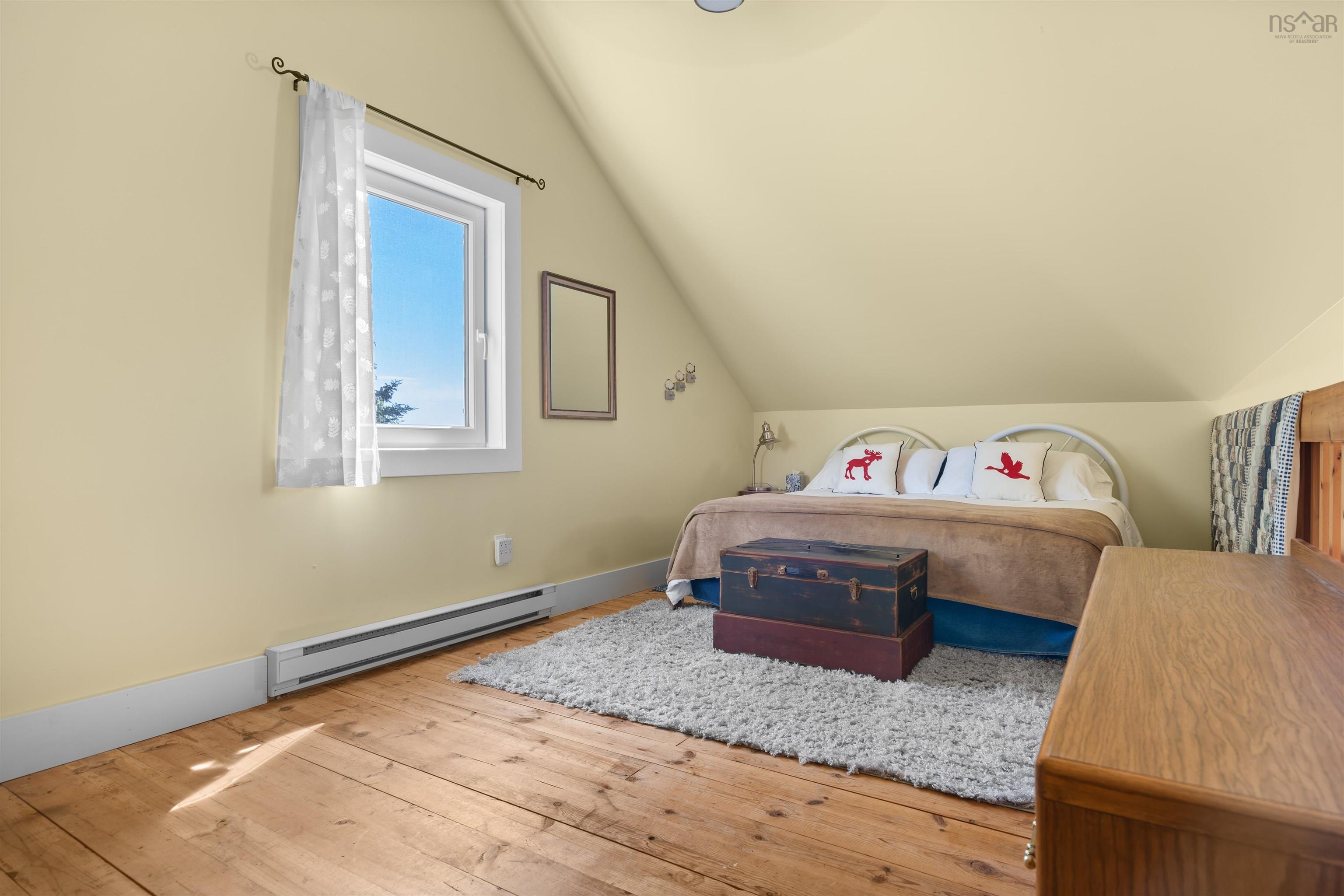 $949,000.00: 2 Archibald