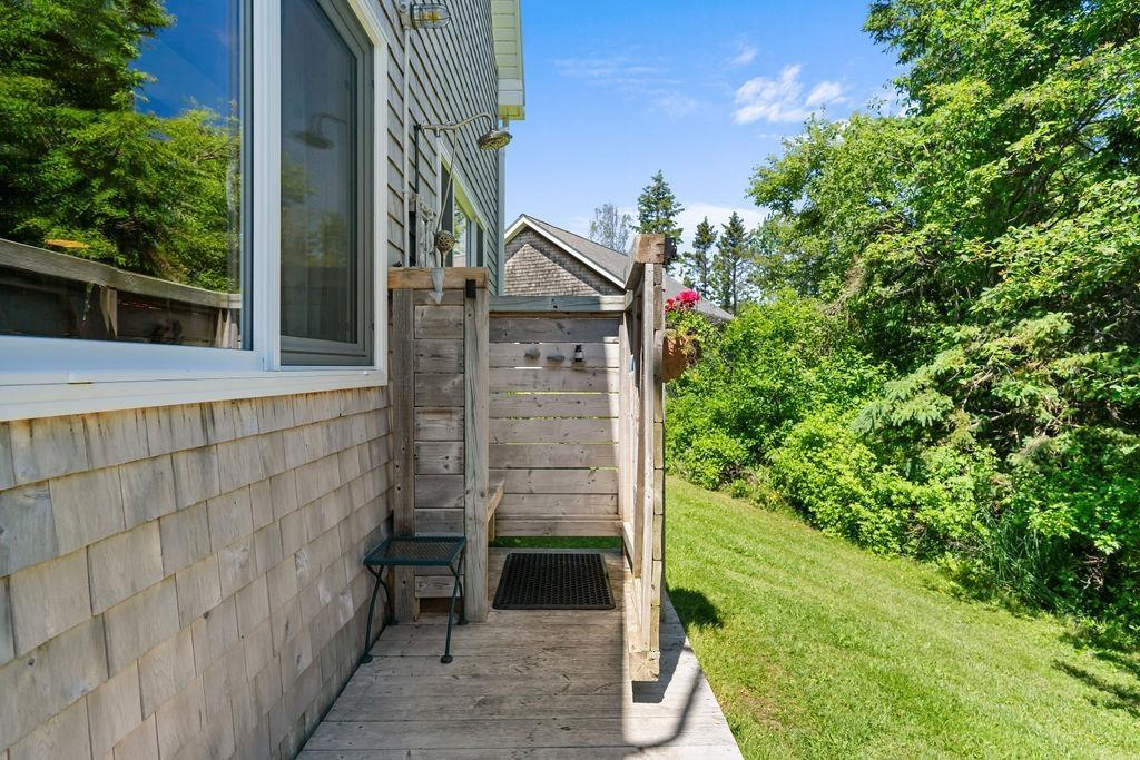 $949,000.00: 2 Archibald