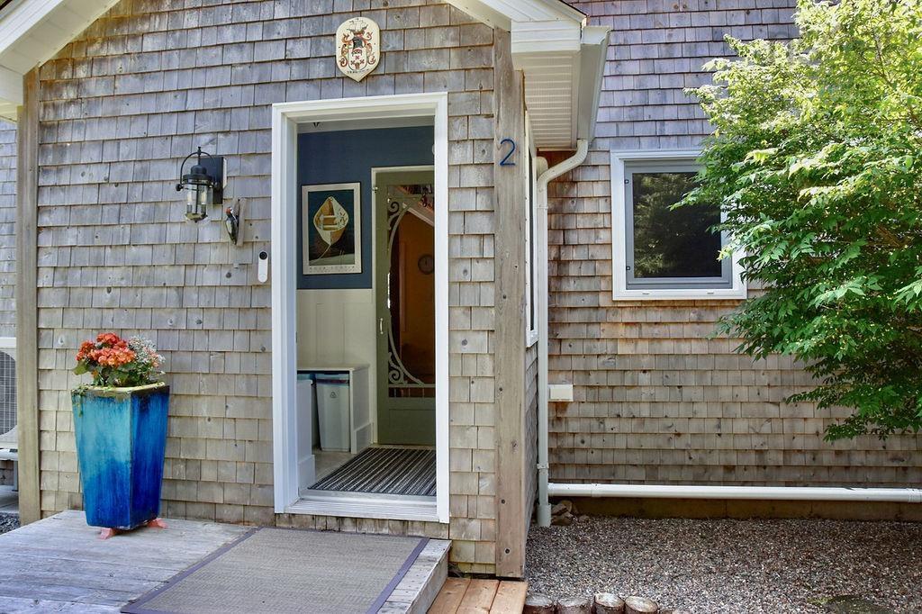 $949,000.00: 2 Archibald