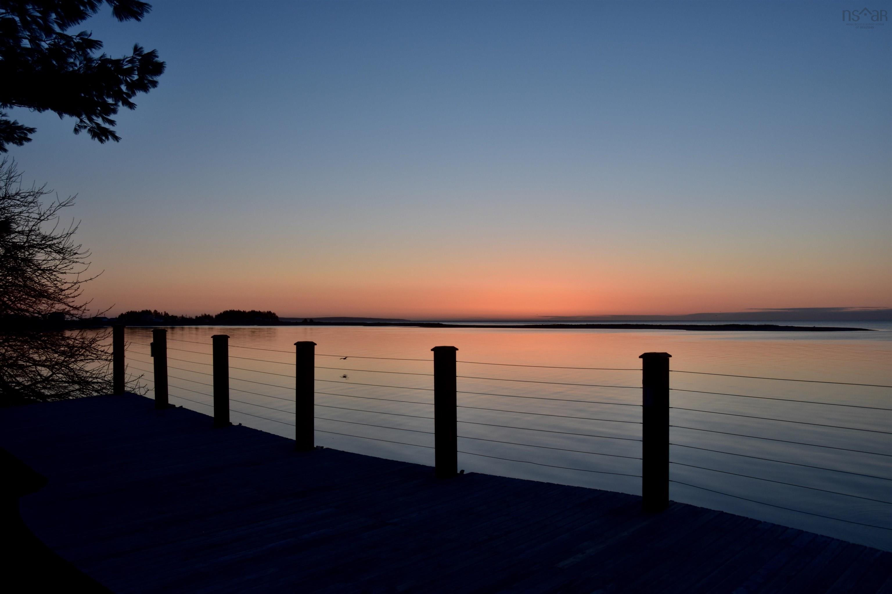 $949,000.00: 2 Archibald