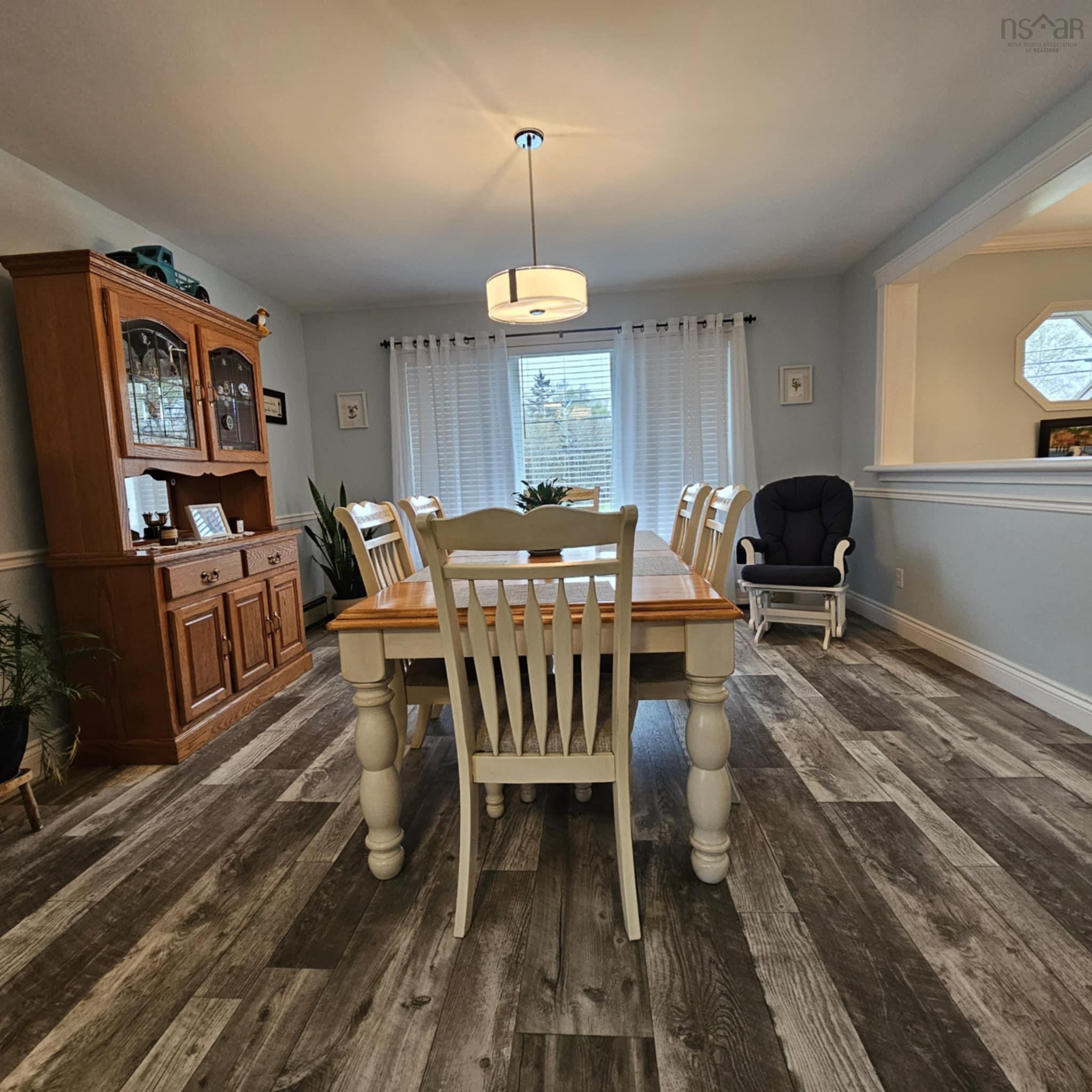 $349,000.00: 252 Main Street, Florence