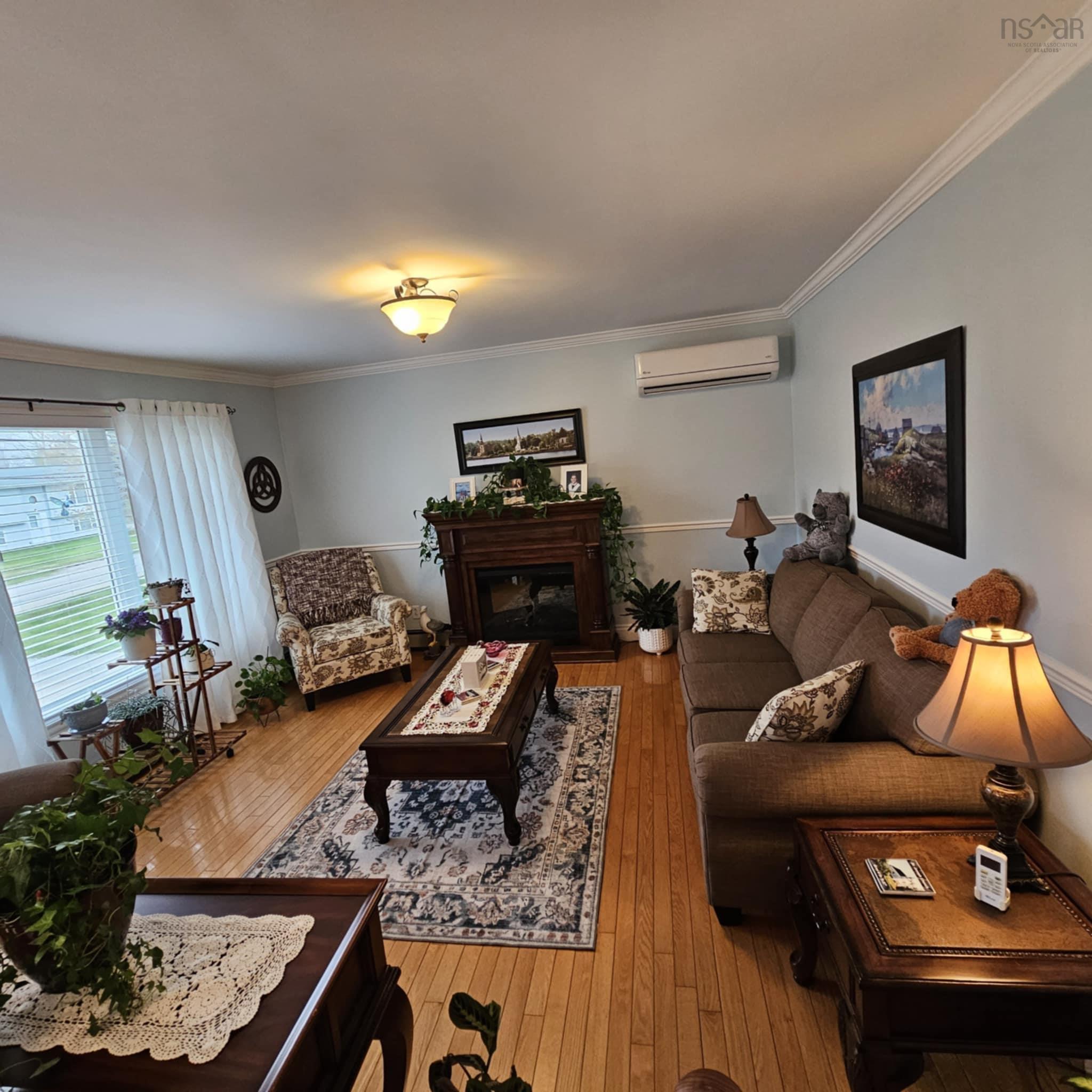 $349,000.00: 252 Main Street, Florence