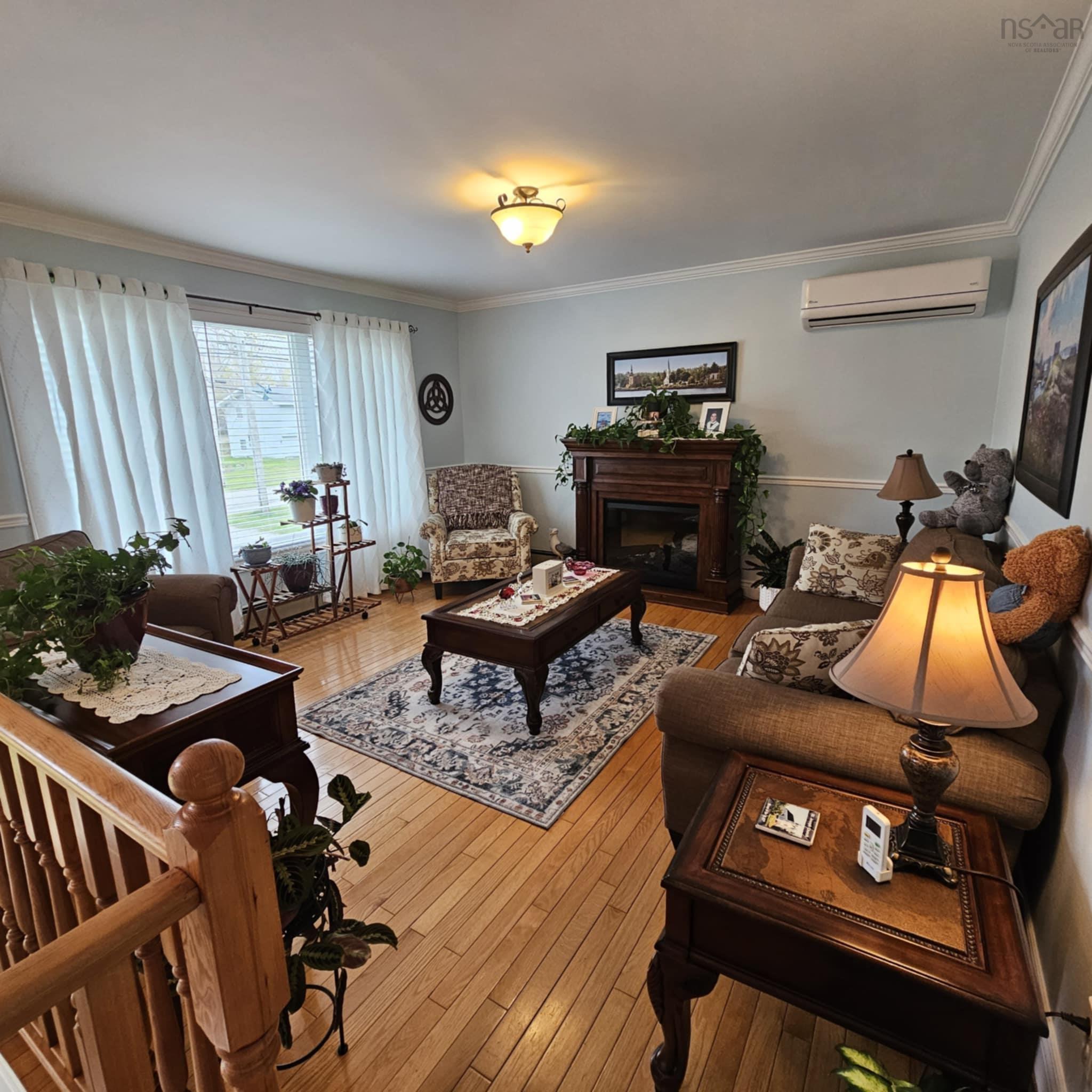 $349,000.00: 252 Main Street, Florence