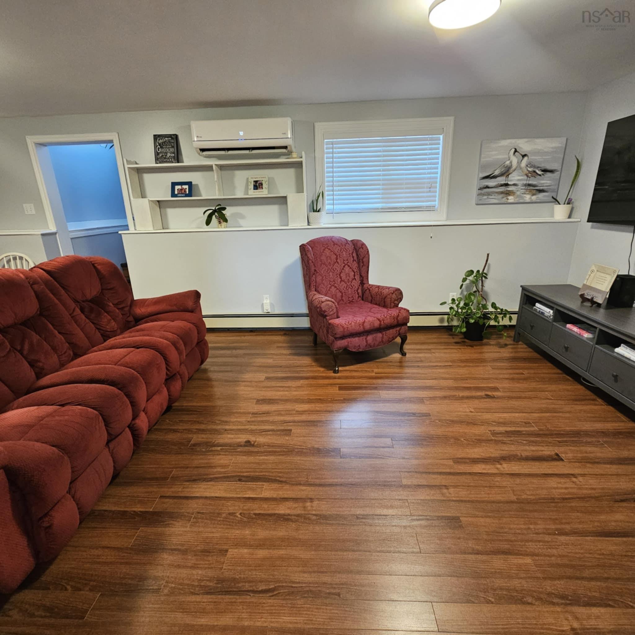 $349,000.00: 252 Main Street, Florence