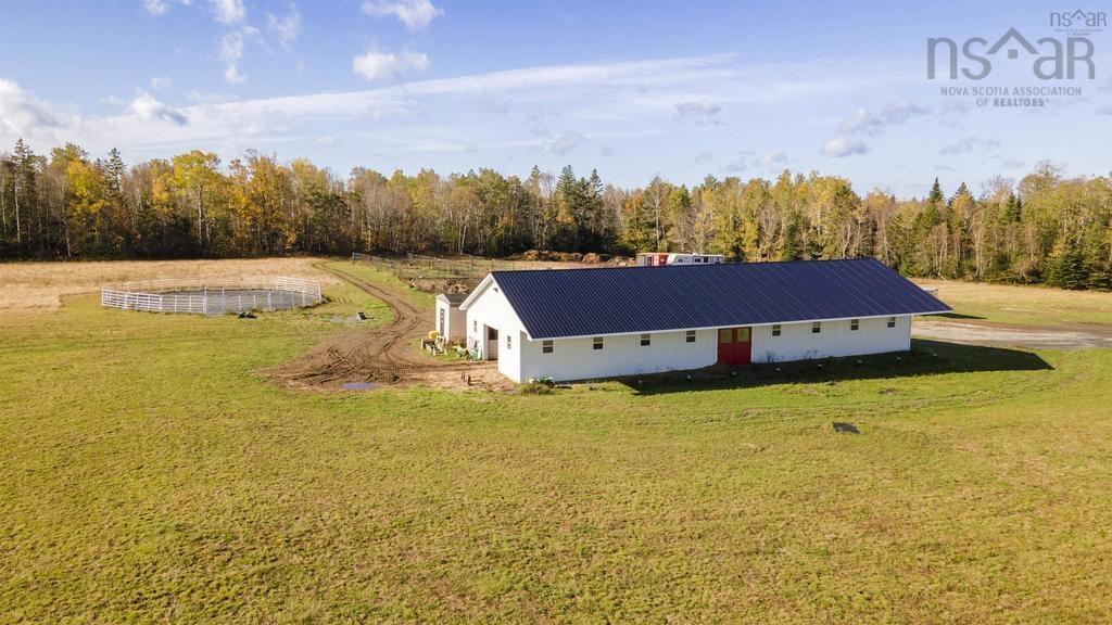 $949,900.00: 663 Cross 3 Road, Mount Uniacke