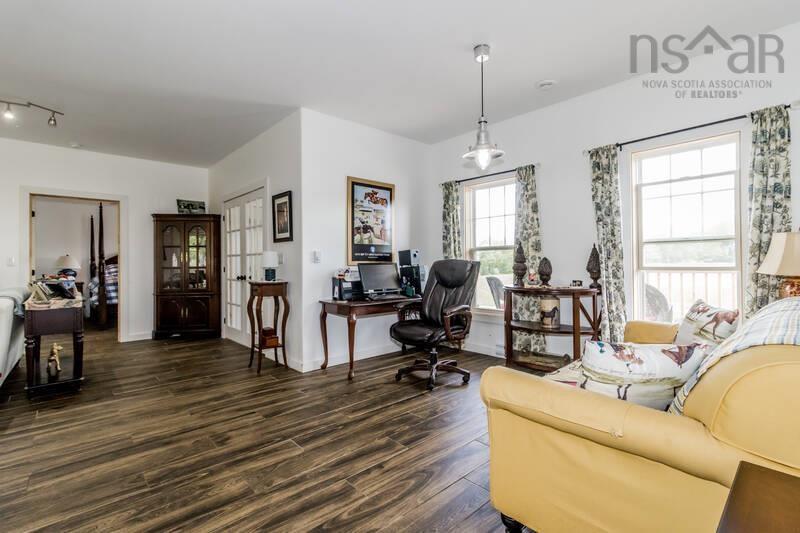 $949,900.00: 663 Cross 3 Road, Mount Uniacke