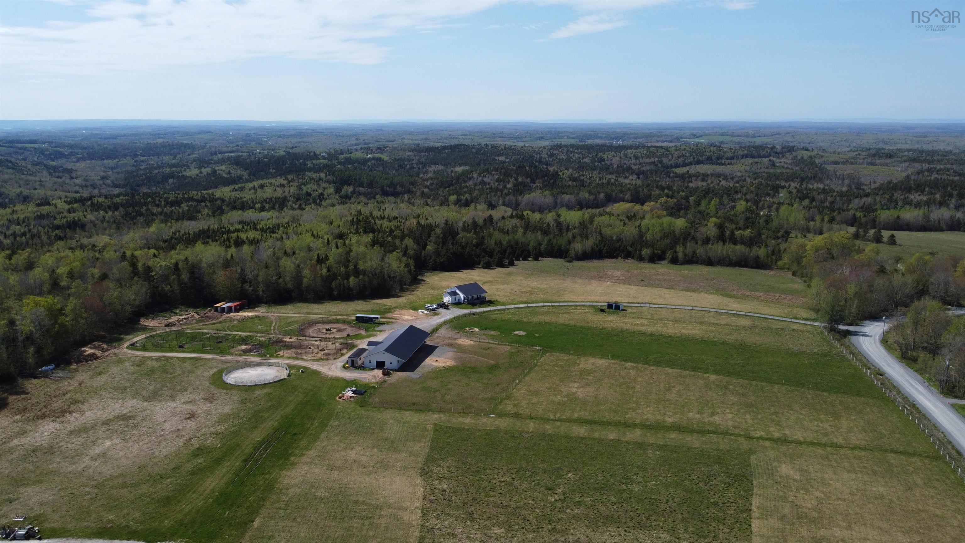 $949,900.00: 663 Cross 3 Road, Mount Uniacke