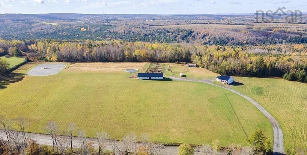 $949,900.00: 663 Cross 3 Road, Mount Uniacke
