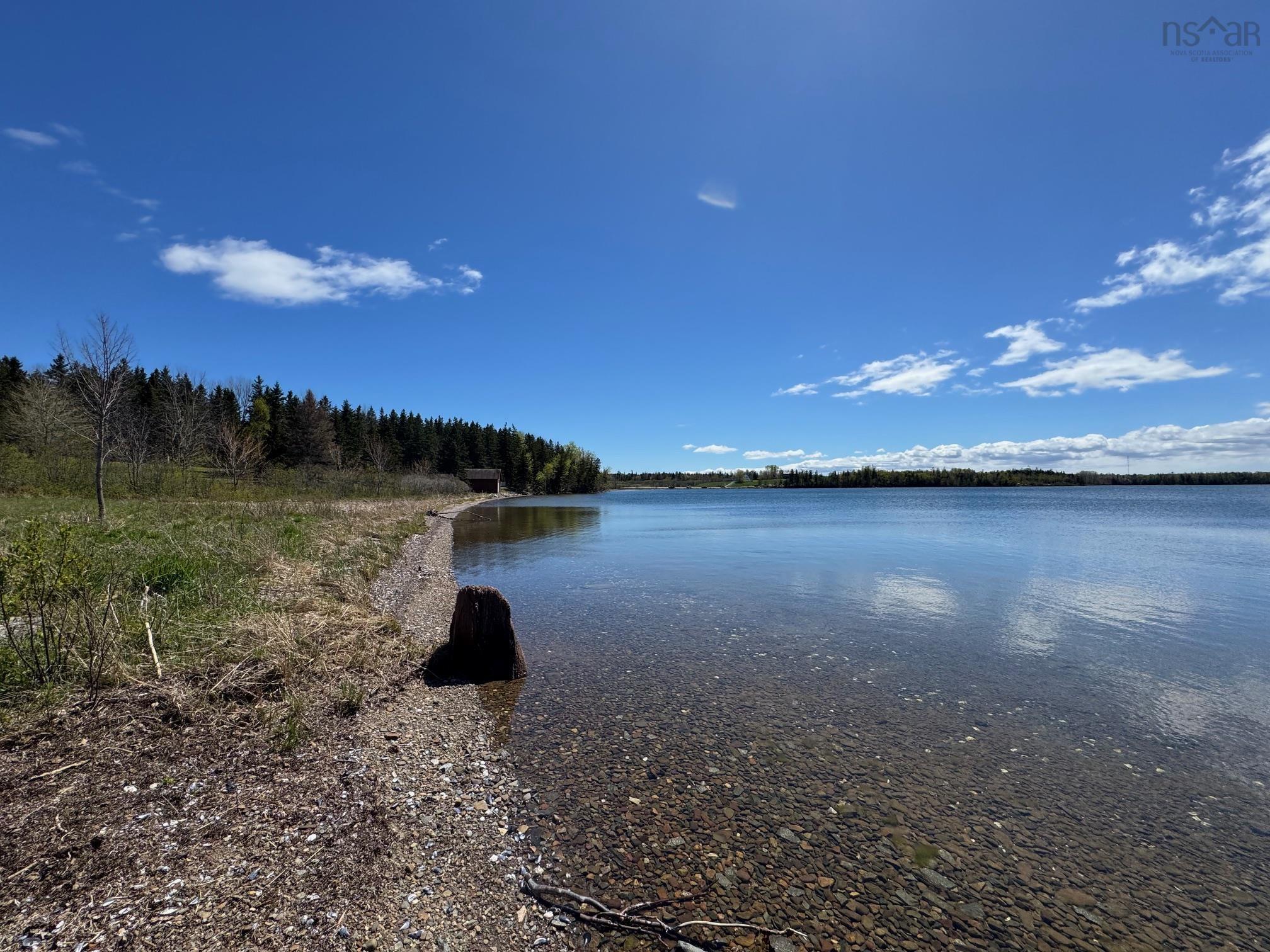 $165,000.00: 89-5 Macinnis Point Rd, South Side Whycocomagh