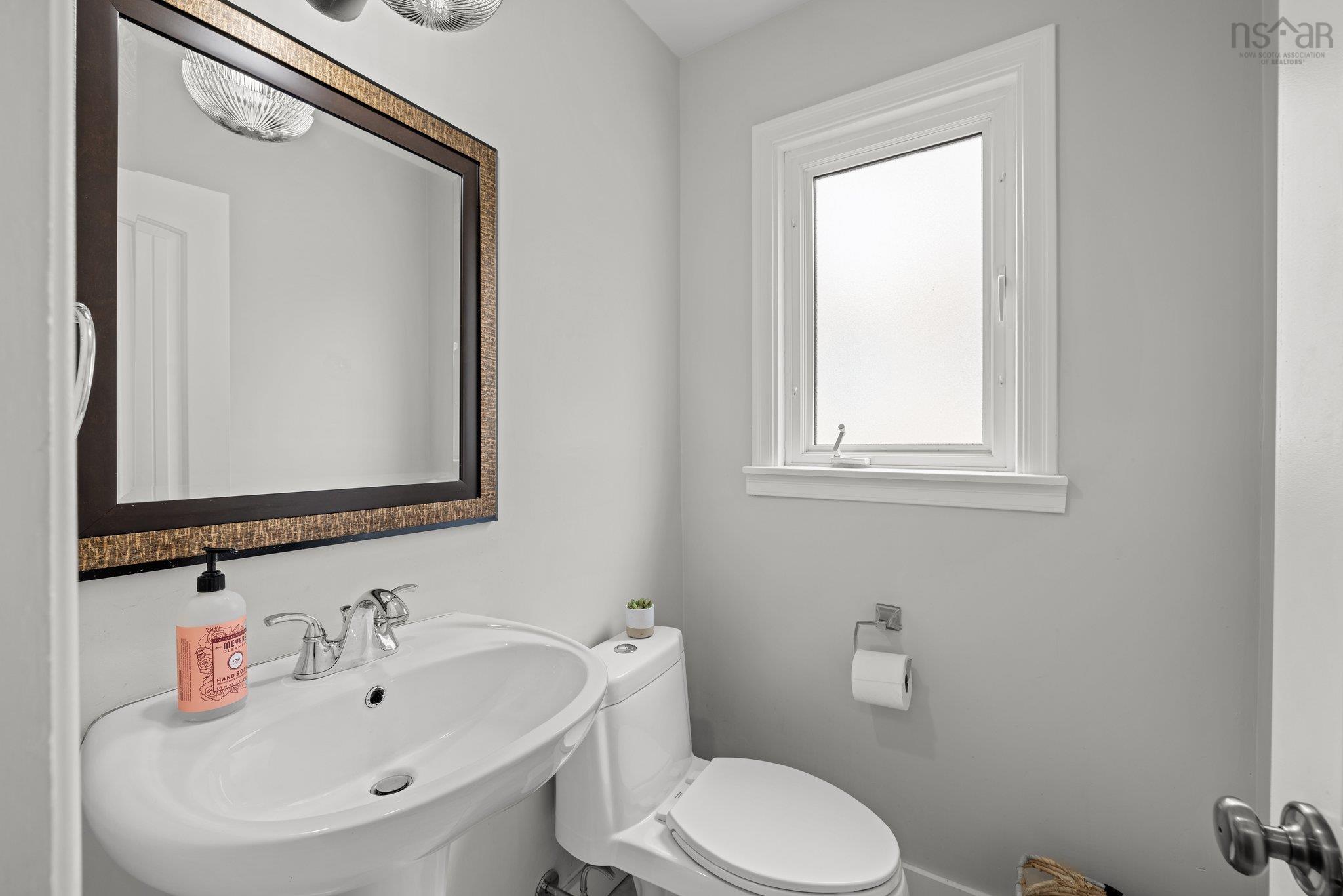 $1,200,000.00: 6283-6285-6287 London Street, Halifax