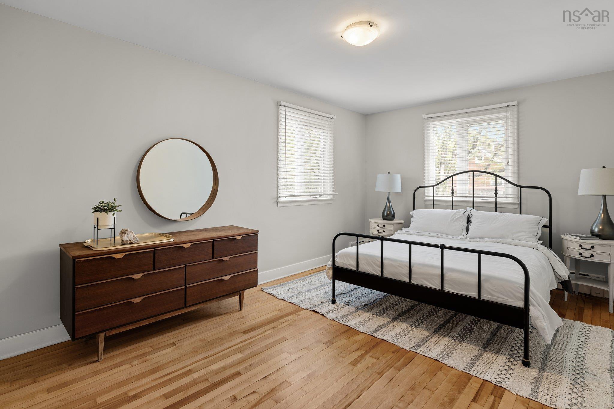 $1,200,000.00: 6283-6285-6287 London Street, Halifax