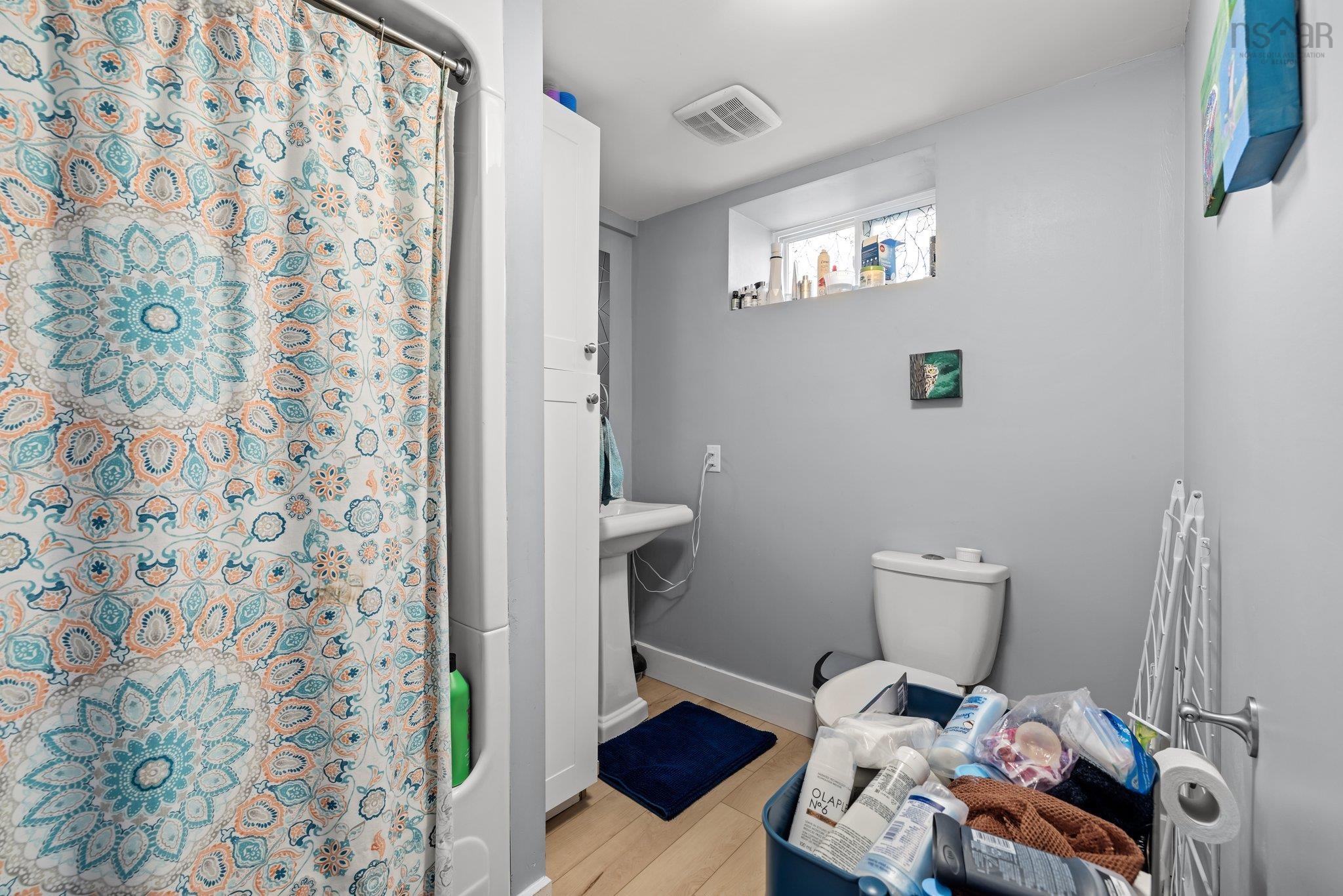 $1,200,000.00: 6283-6285-6287 London Street, Halifax