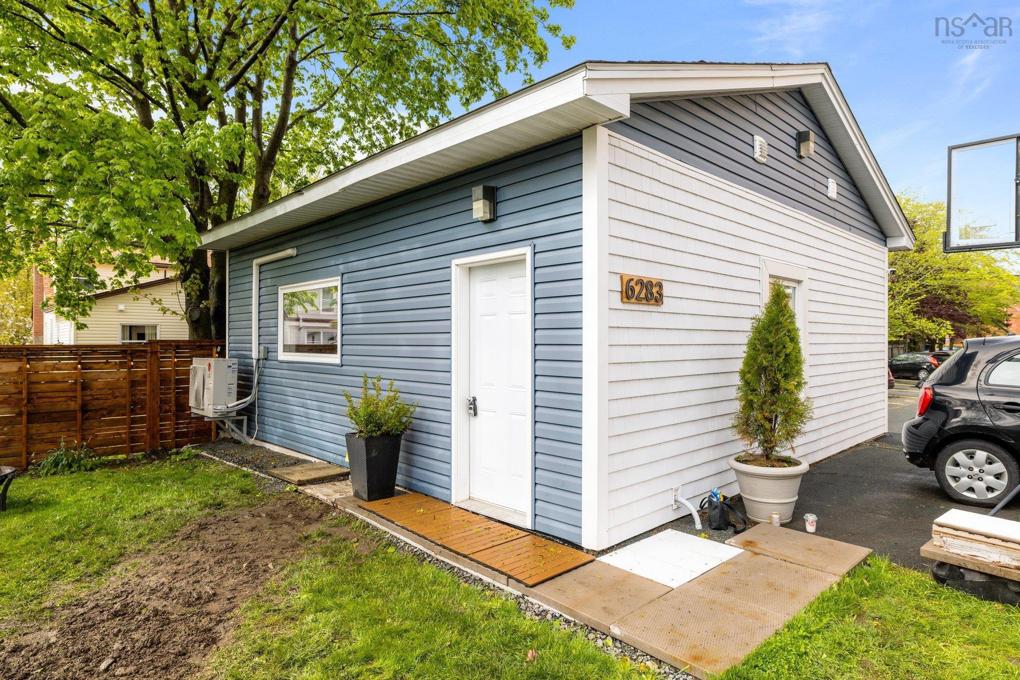 $1,200,000.00: 6283-6285-6287 London Street, Halifax