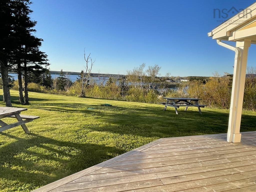 $1,100,000.00: 15 & 17 Chemin Pond du Bras Road, Point Cross