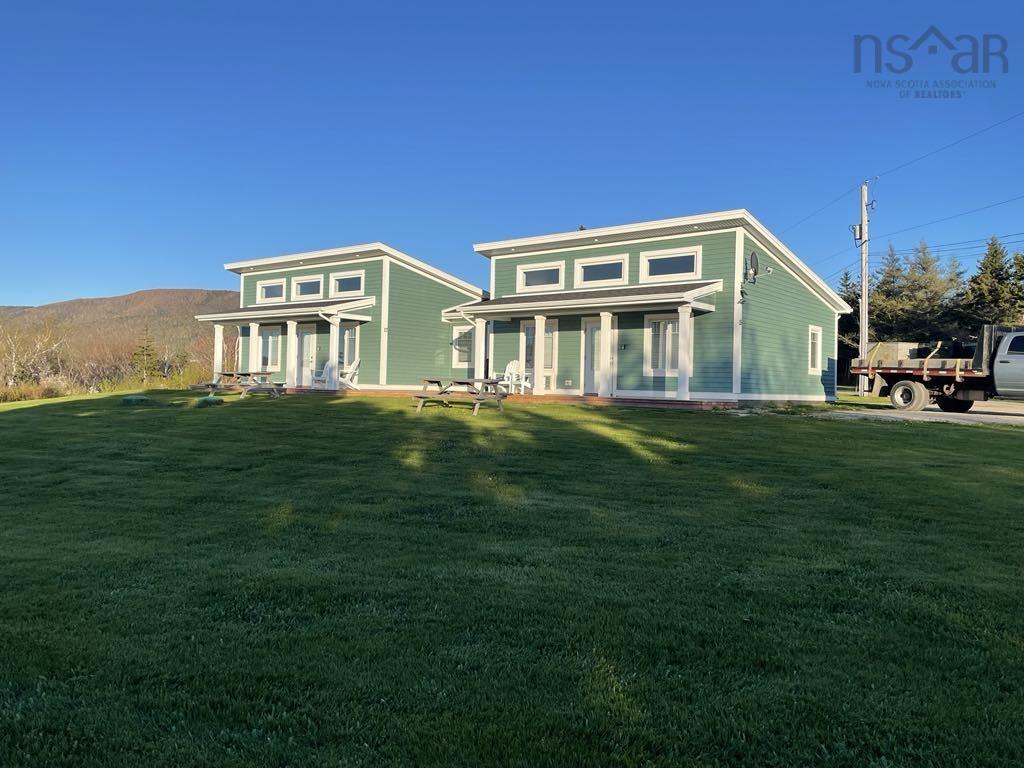 $1,100,000.00: 15 & 17 Chemin Pond du Bras Road, Point Cross