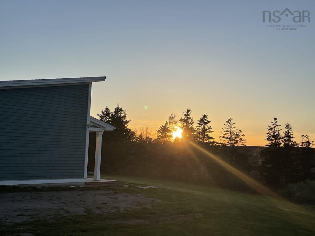 $1,100,000.00: 15 & 17 Chemin Pond du Bras Road, Point Cross