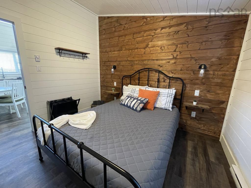 $1,100,000.00: 15 & 17 Chemin Pond du Bras Road, Point Cross