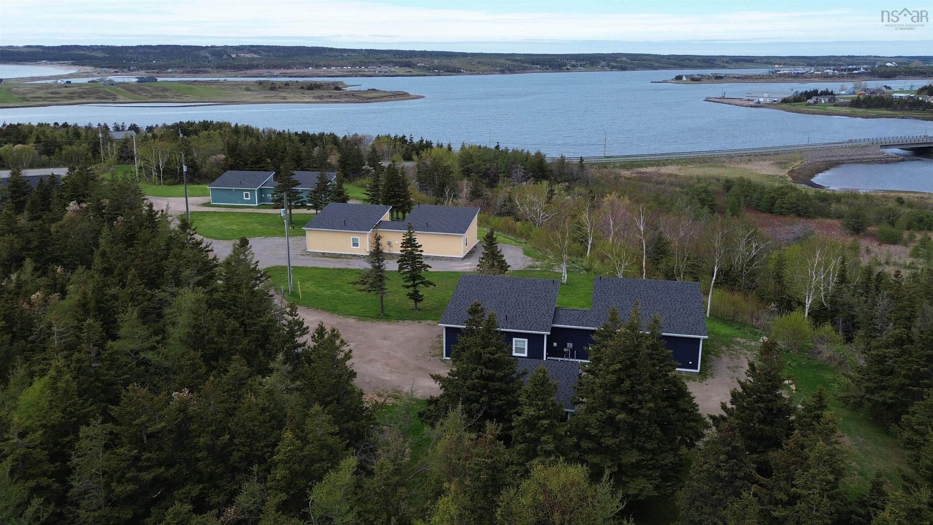 $1,100,000.00: 15 & 17 Chemin Pond du Bras Road, Point Cross