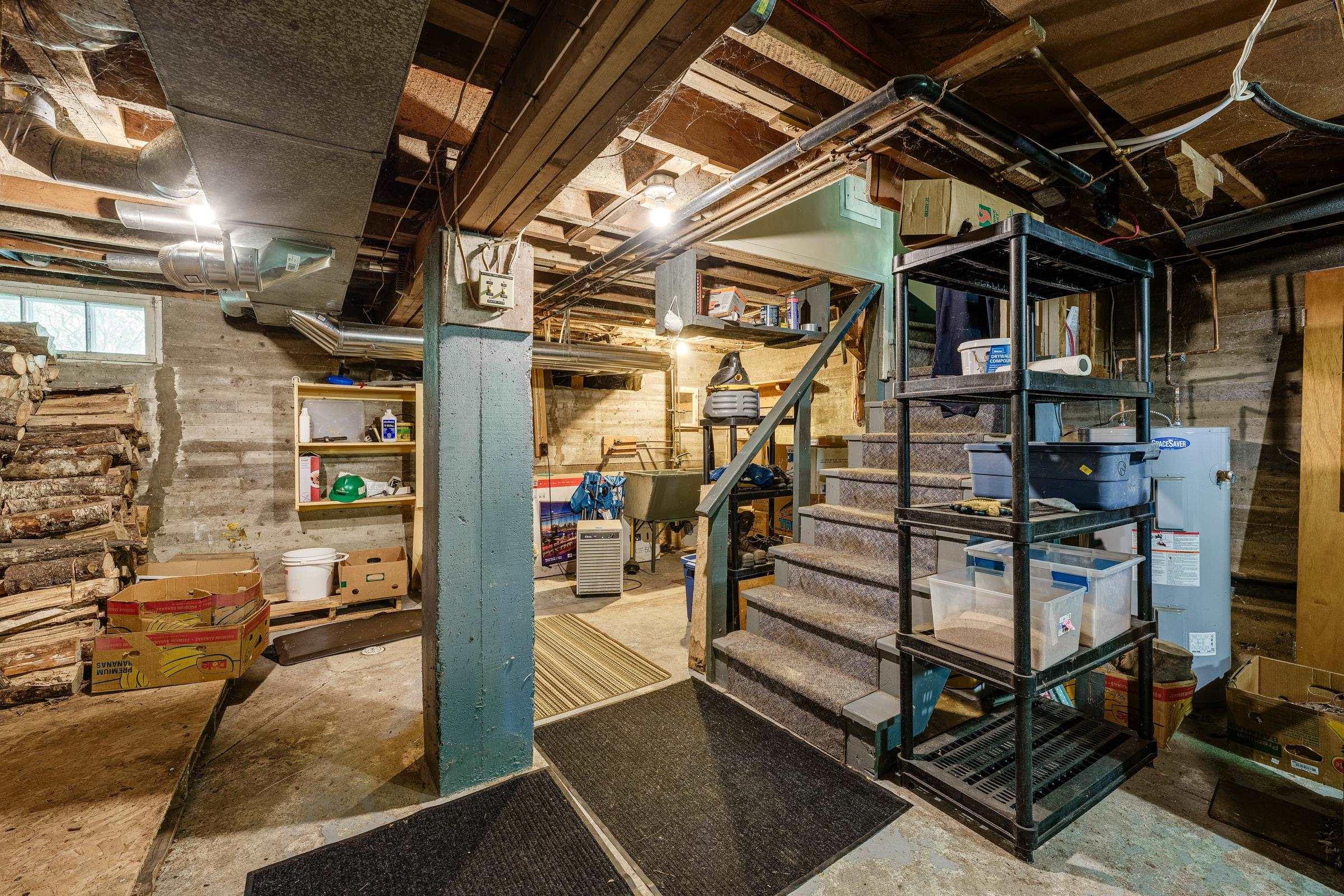 $289,900.00: 9997 Highway 1, Marshalltown