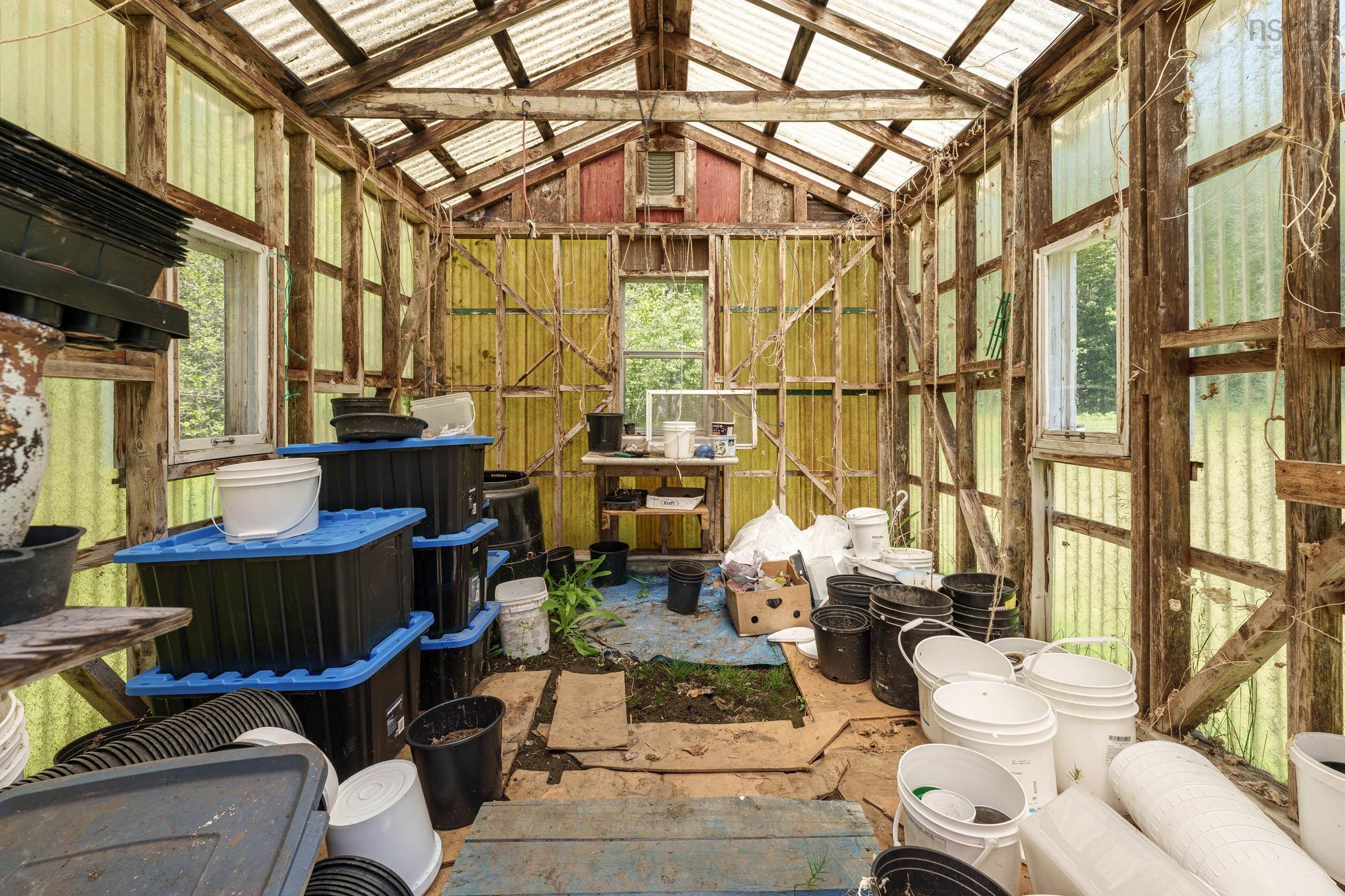 $289,900.00: 9997 Highway 1, Marshalltown