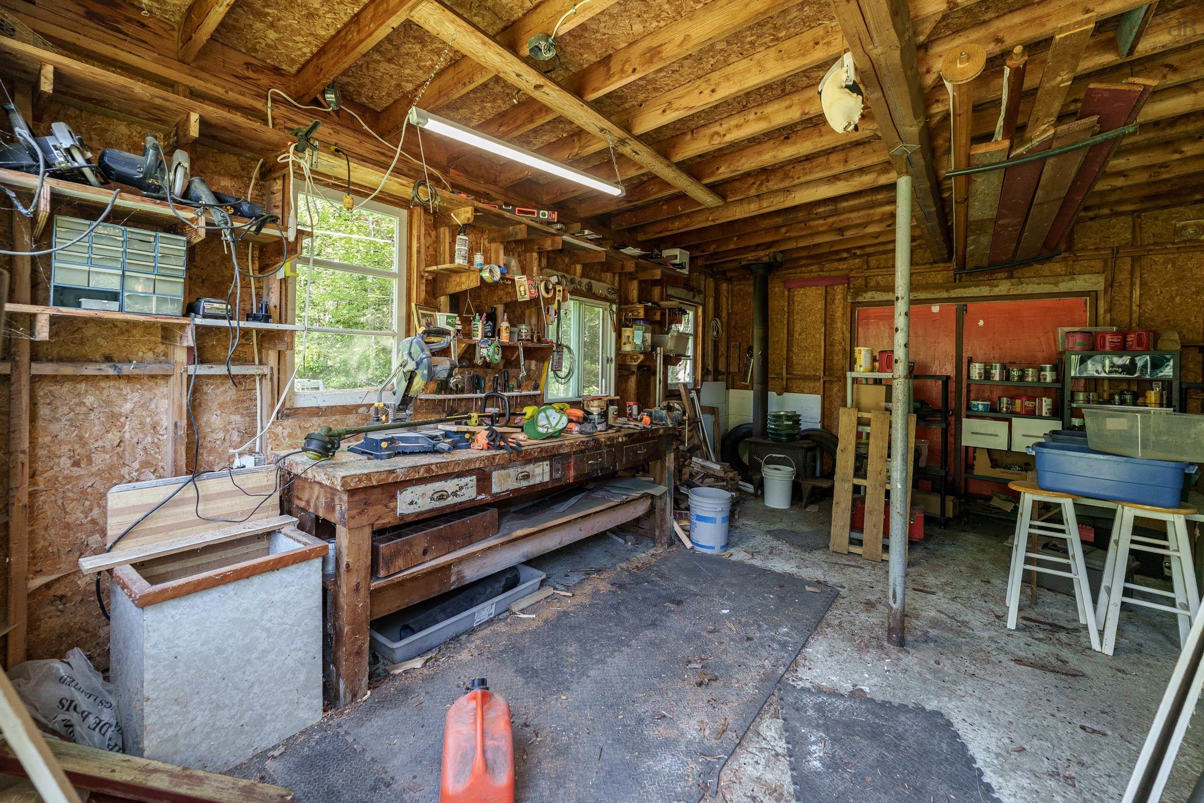 $289,900.00: 9997 Highway 1, Marshalltown