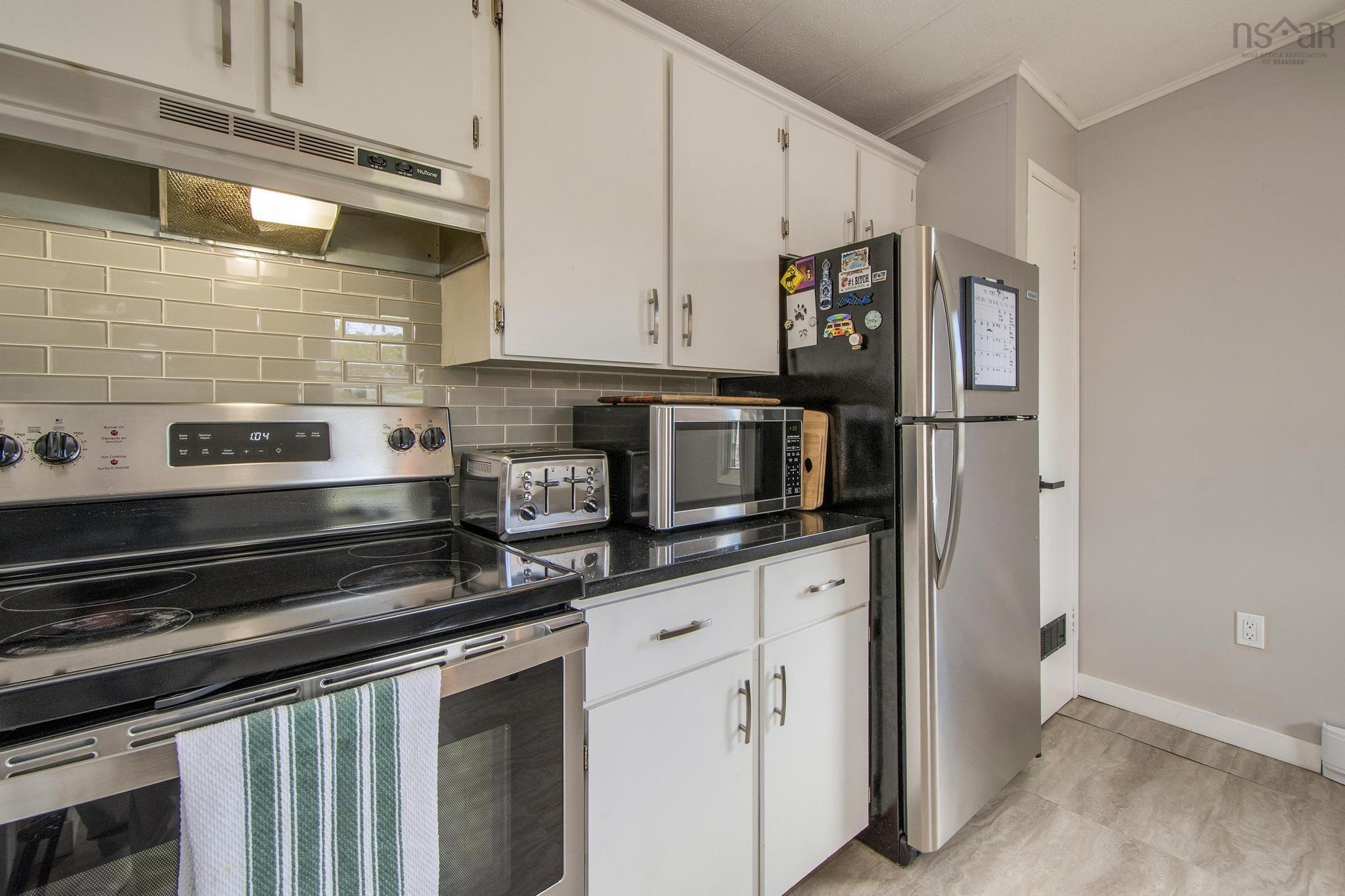 851 Duggan Drive, Beaver Bank, NS (MLS 202512282)