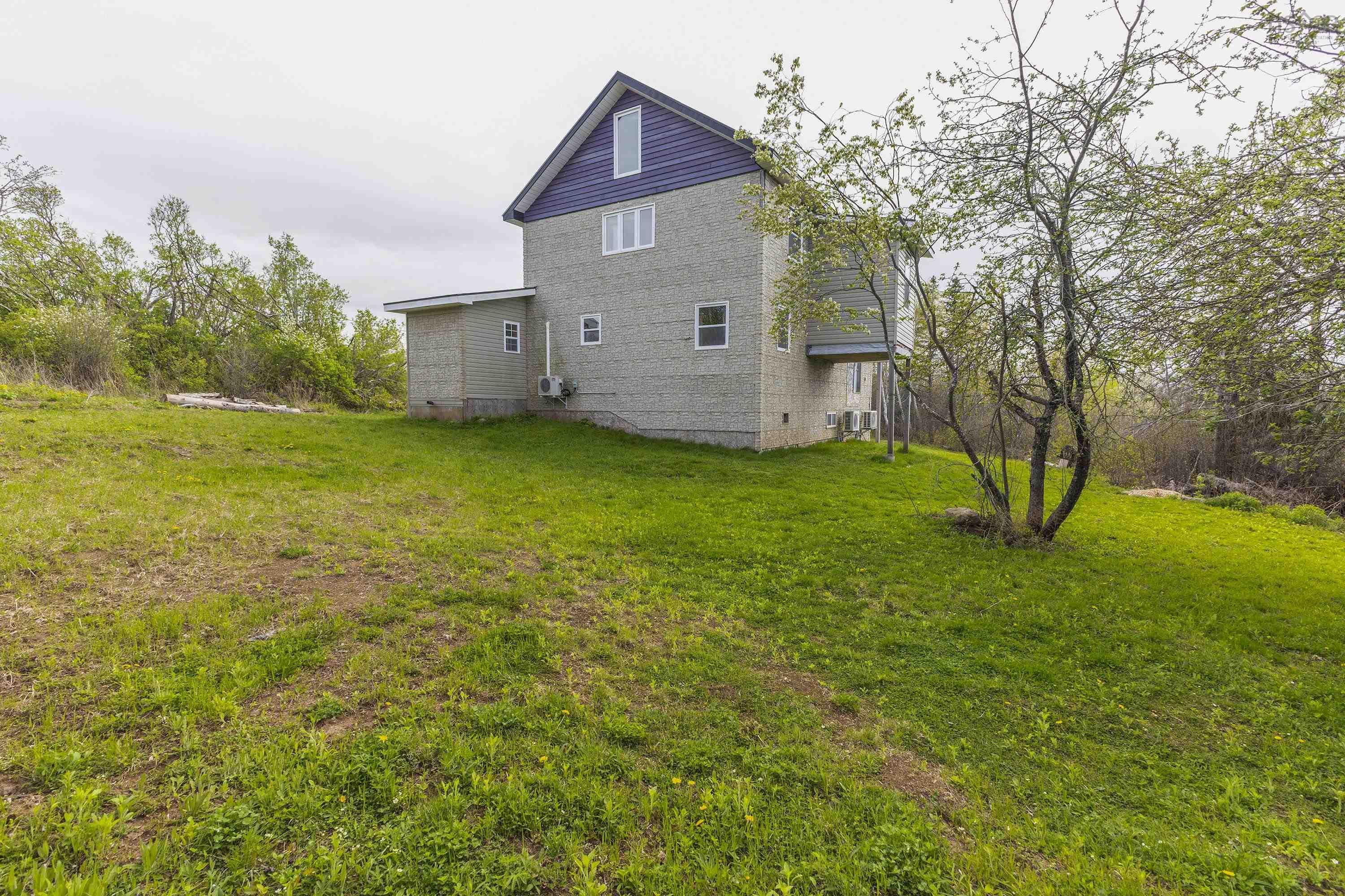 $395,000.00: 217 McAuley Road, Hedgeville