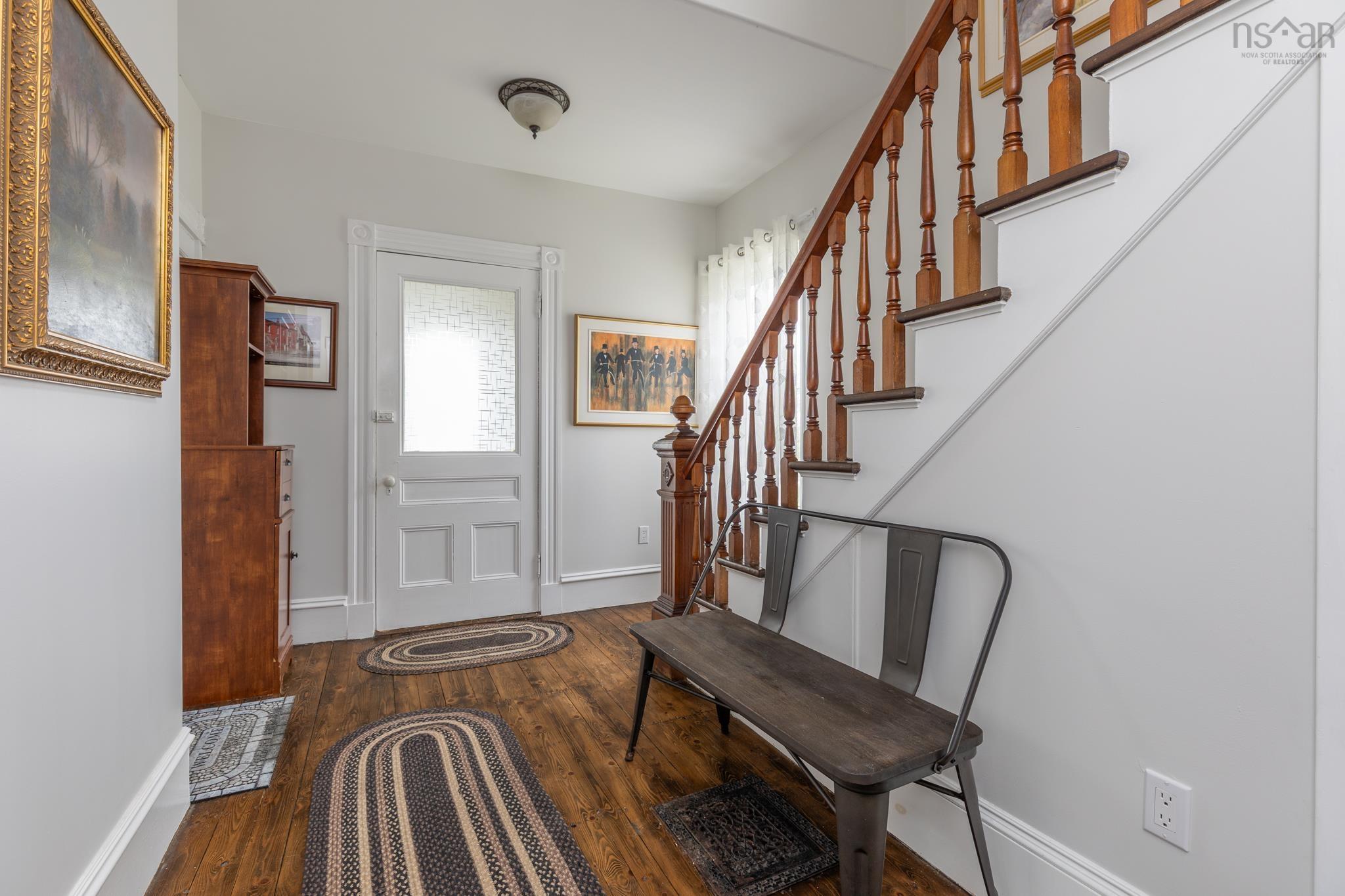 $399,000.00: 413 Pleasant Street, Yarmouth
