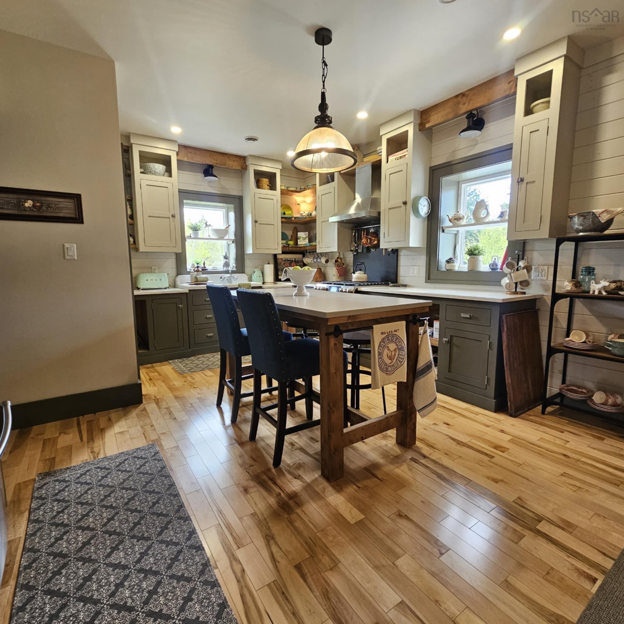 $498,700.00: 5020 Grand Narrows Highway, Beaver Cove