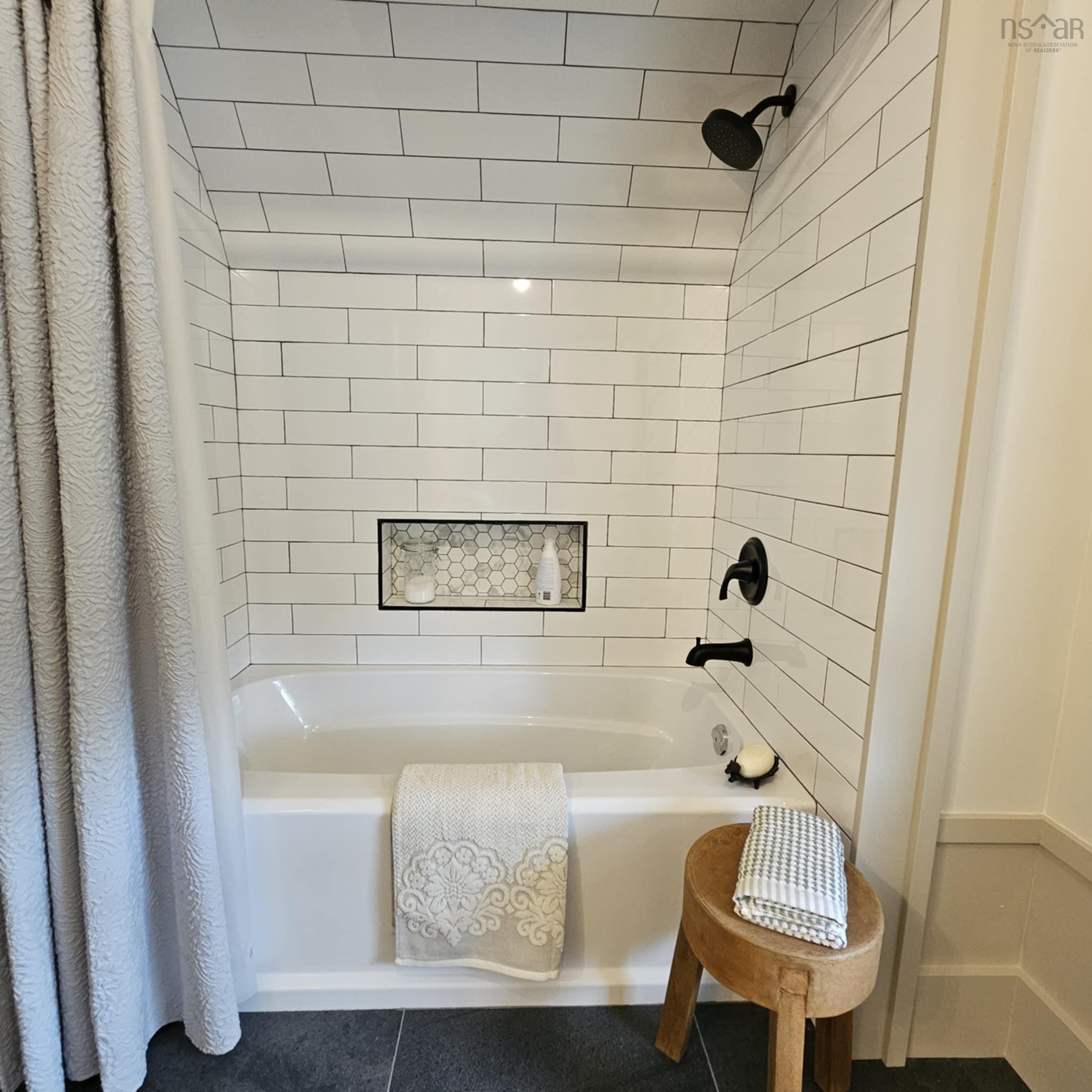 $498,700.00: 5020 Grand Narrows Highway, Beaver Cove