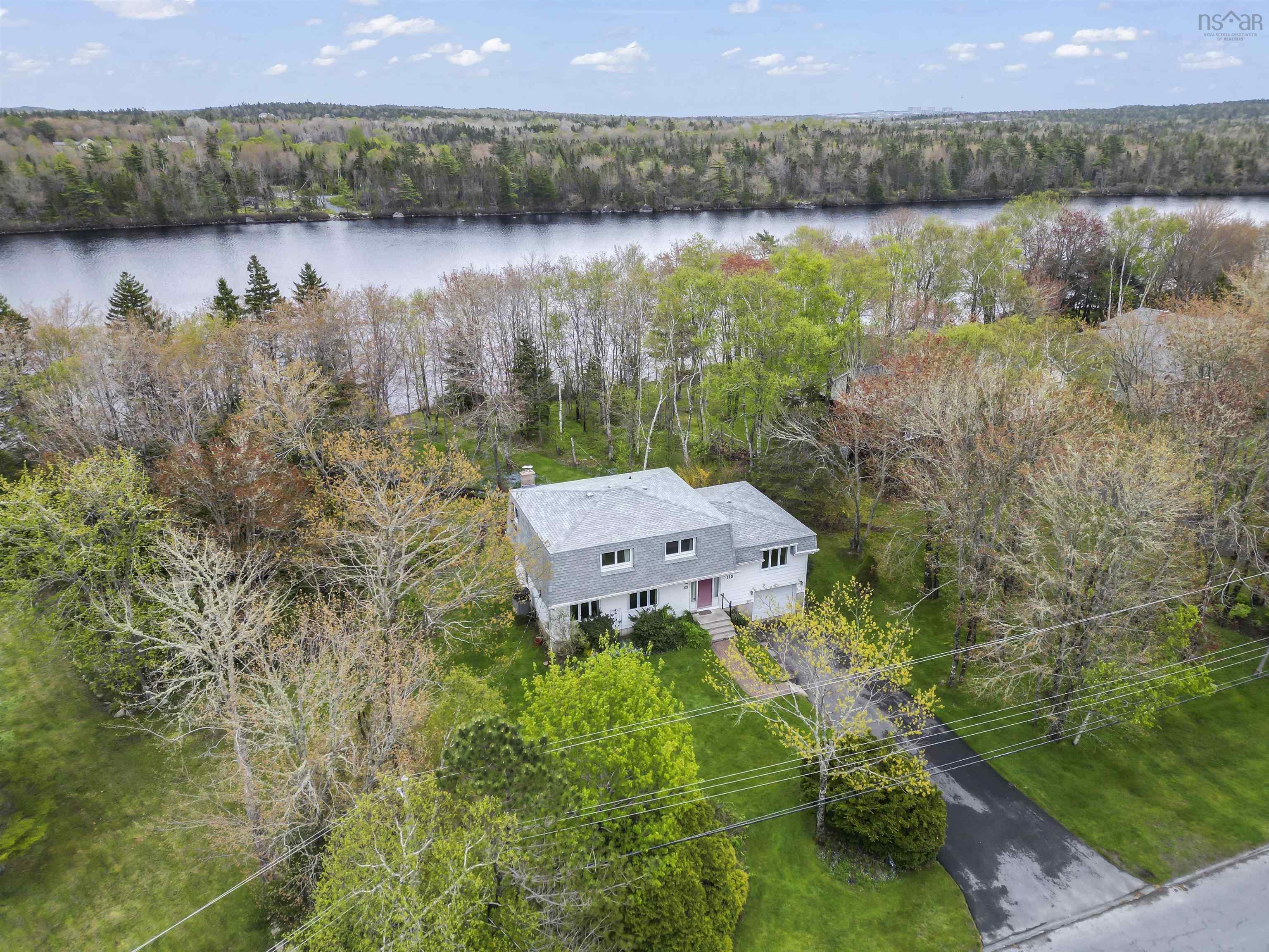 $699,900.00: 118 Silver Birch Drive, Hubley