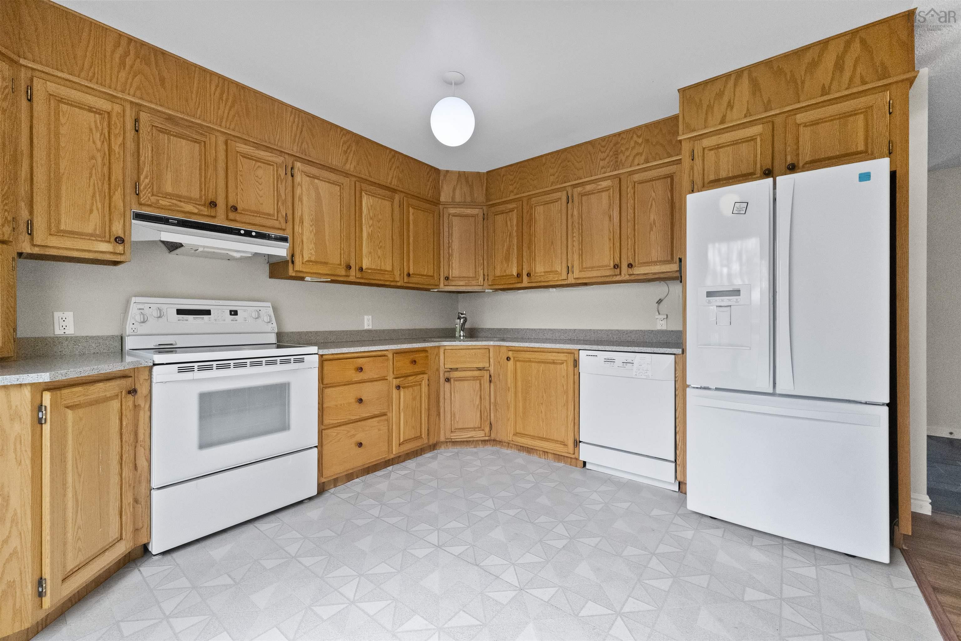 $699,900.00: 118 Silver Birch Drive, Hubley