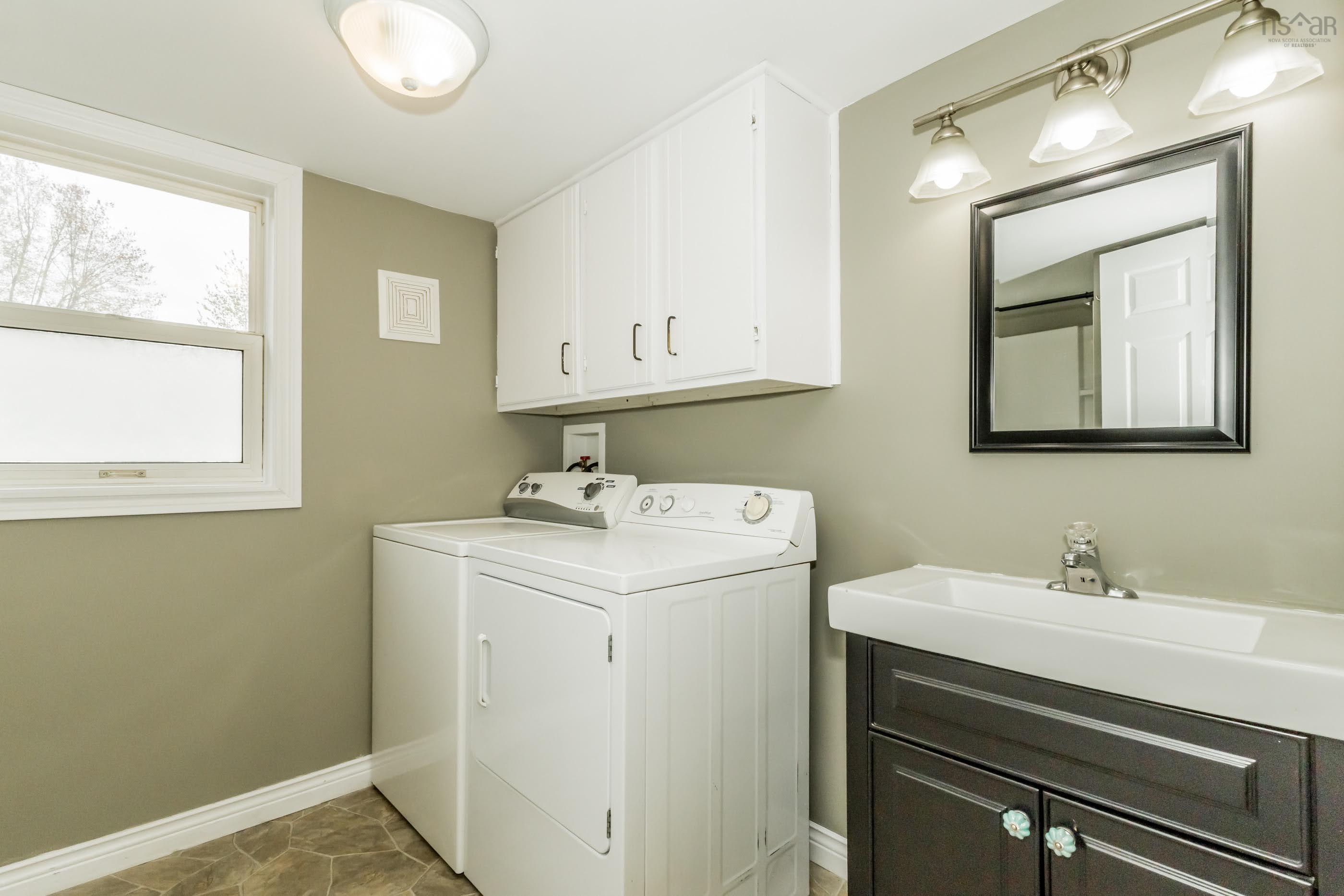 $429,900.00: 14537-14539 Highway 1, Wilmot