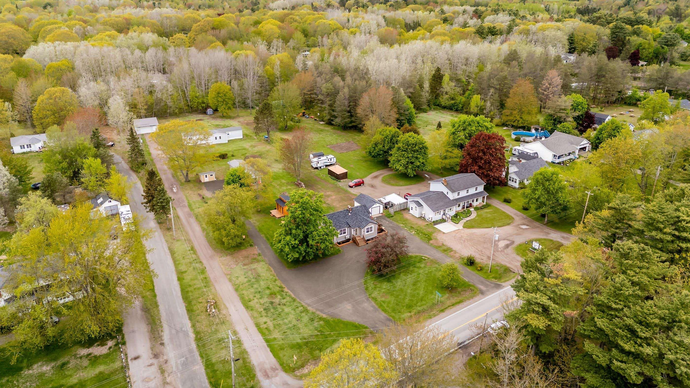 $429,900.00: 14537-14539 Highway 1, Wilmot