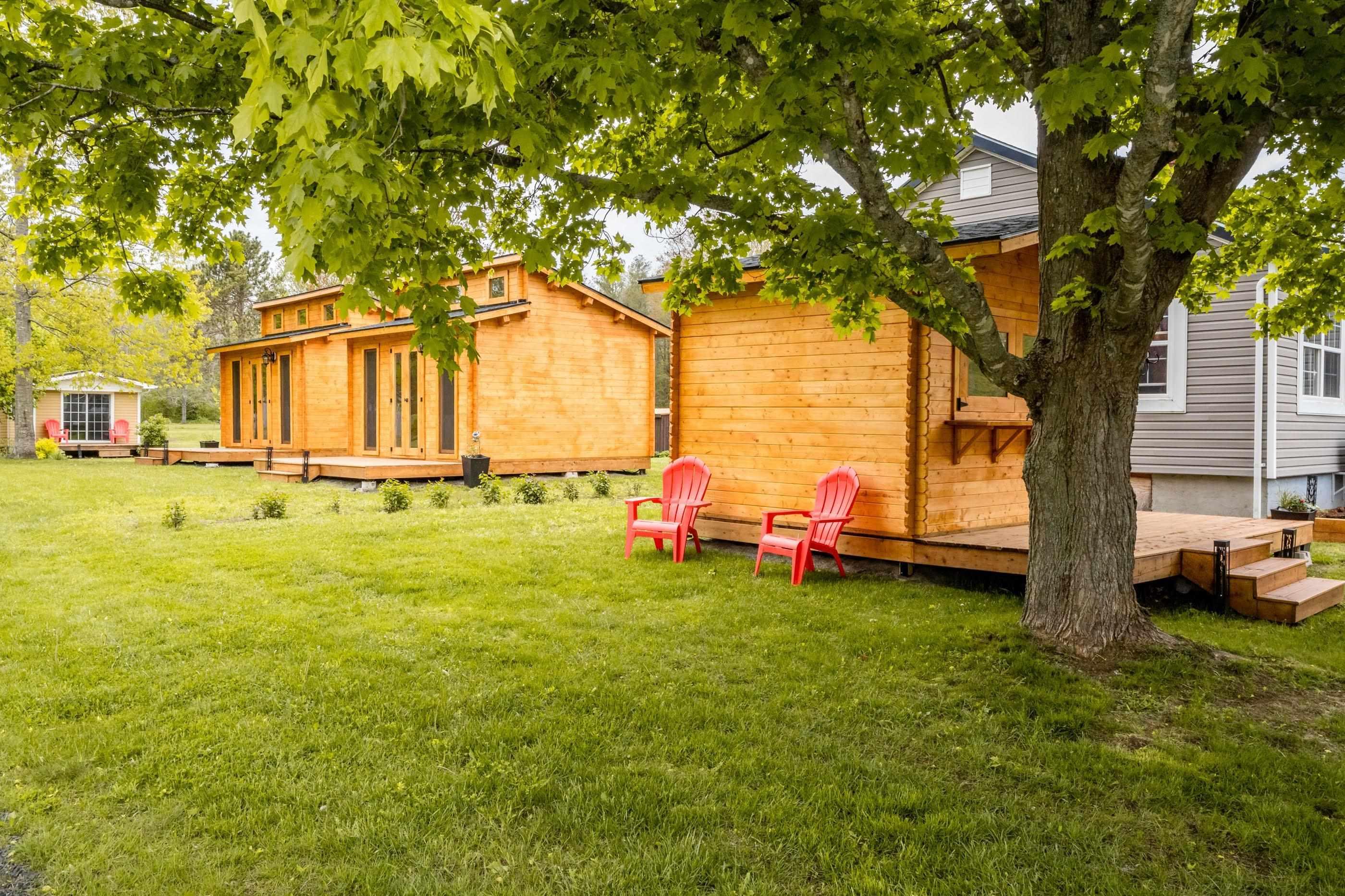 $429,900.00: 14537-14539 Highway 1, Wilmot