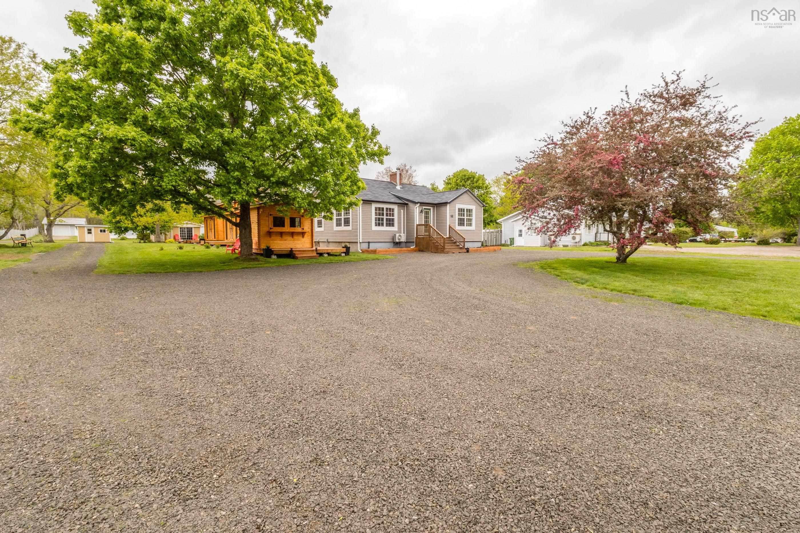 $429,900.00: 14537-14539 Highway 1, Wilmot