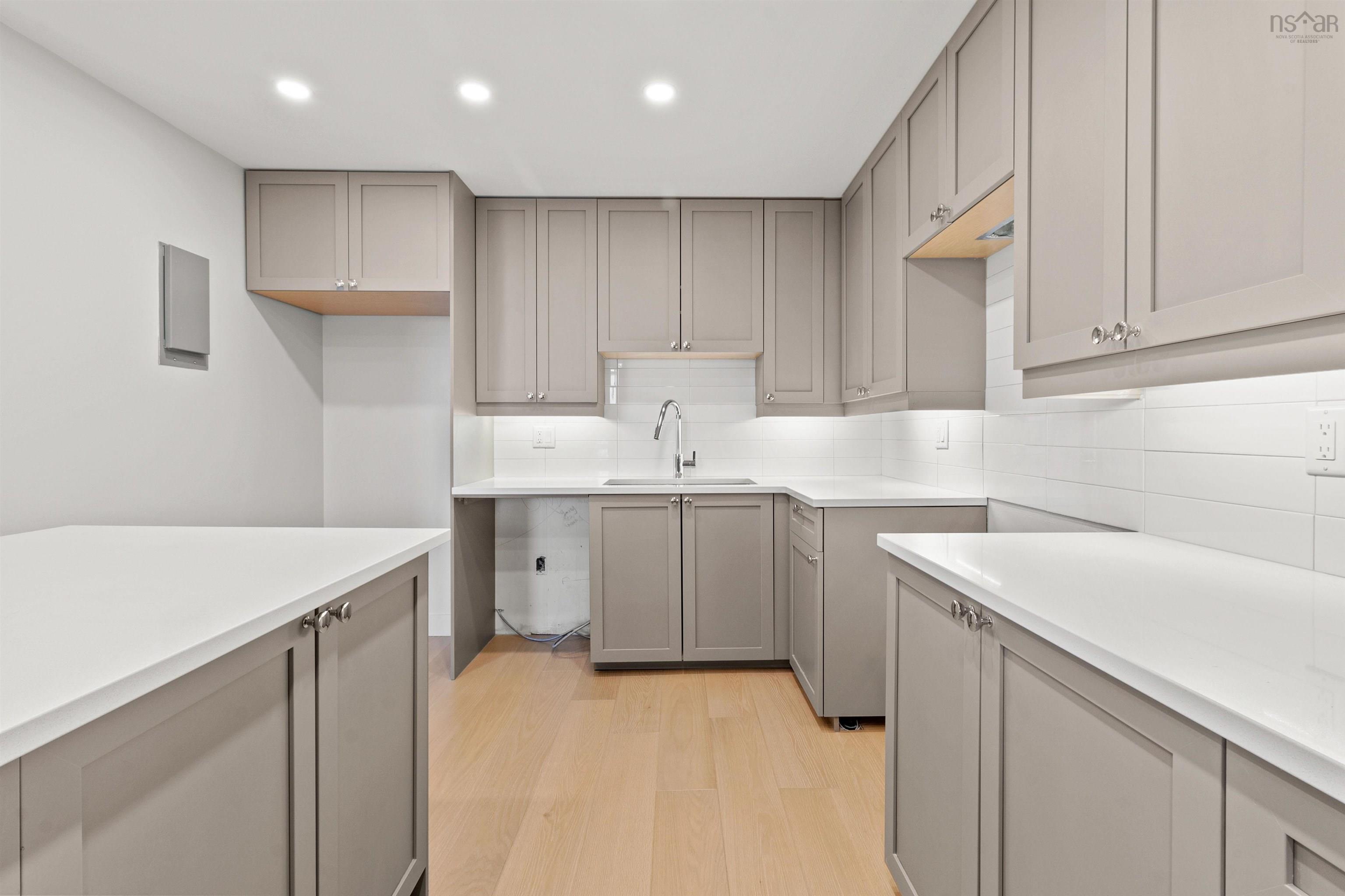 $619,900.00: 406 6369 Coburg Road, Halifax