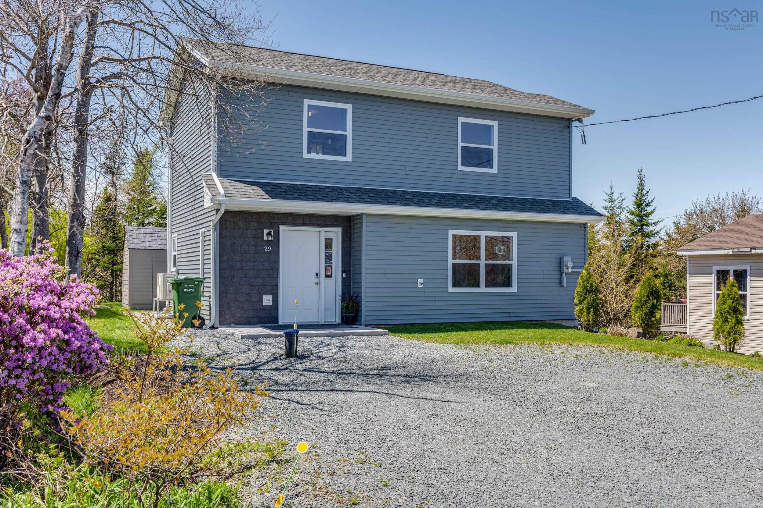 $494,900.00: 29 Club Road, Hatchet Lake