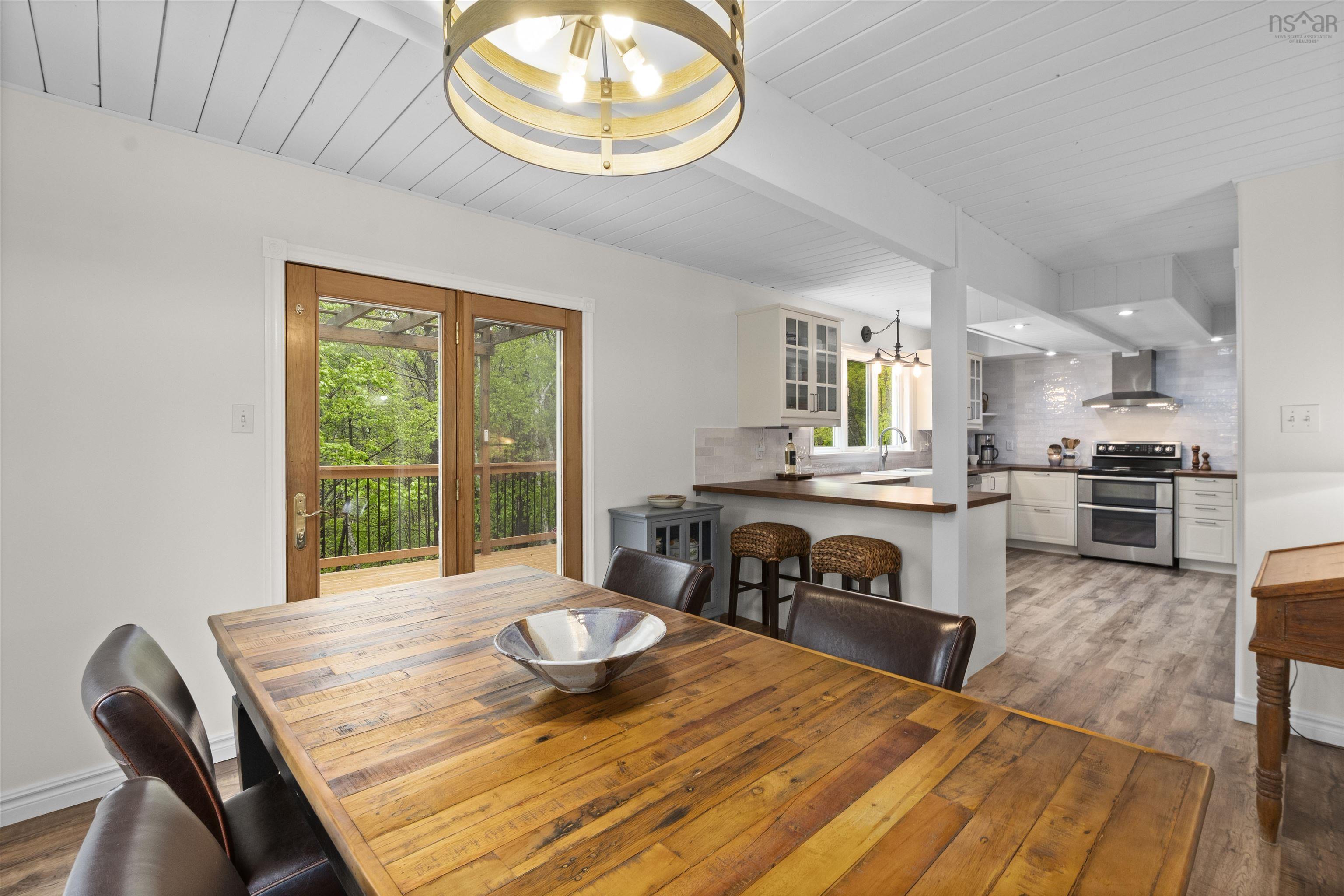 $695,000.00: 6 Devonport Avenue, Fall River