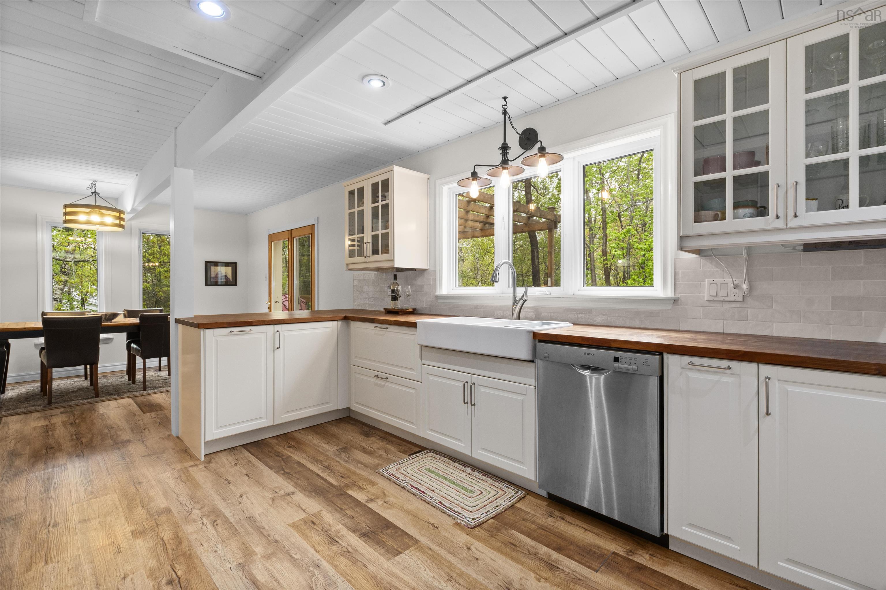 $695,000.00: 6 Devonport Avenue, Fall River