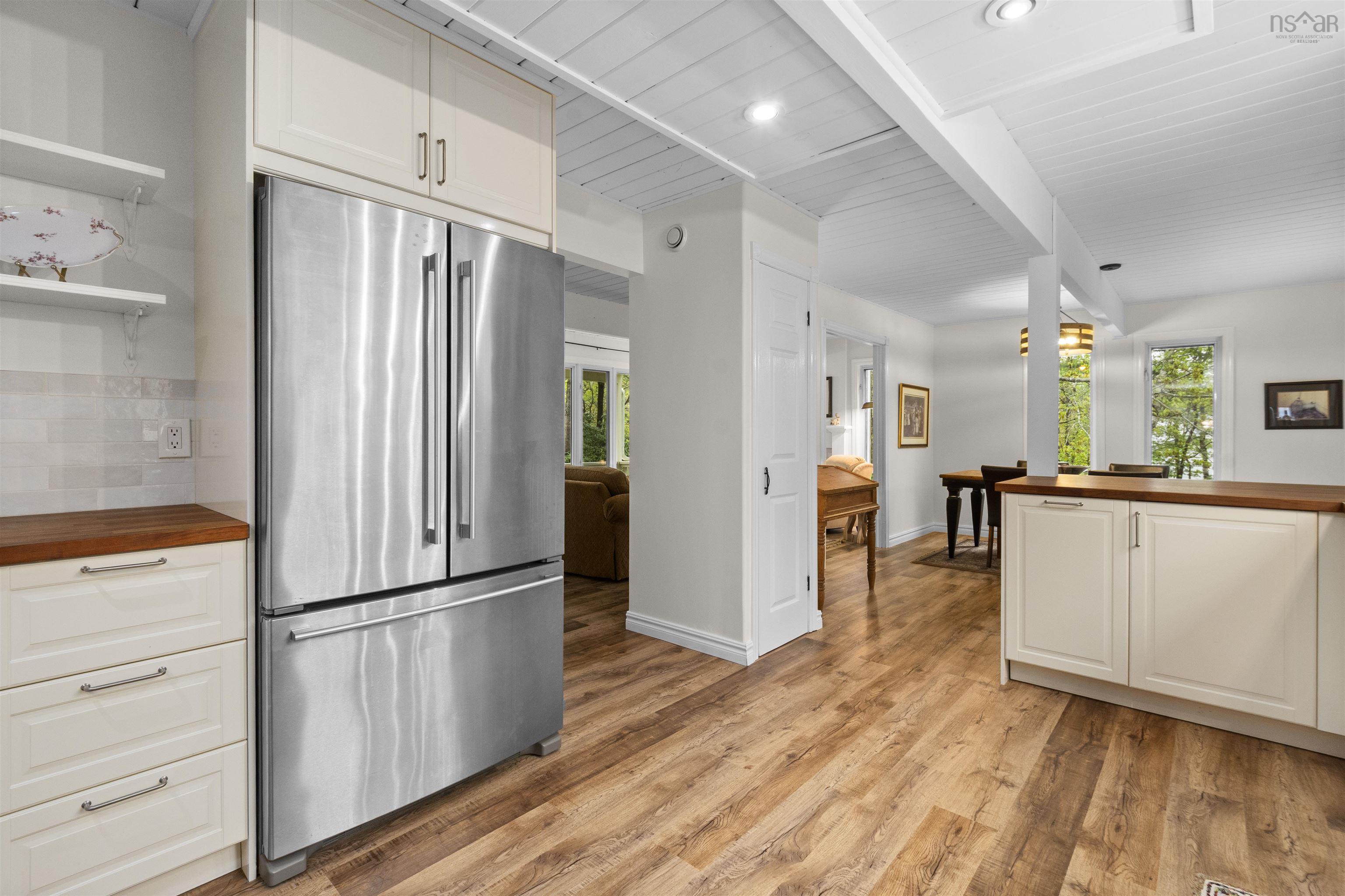 $695,000.00: 6 Devonport Avenue, Fall River