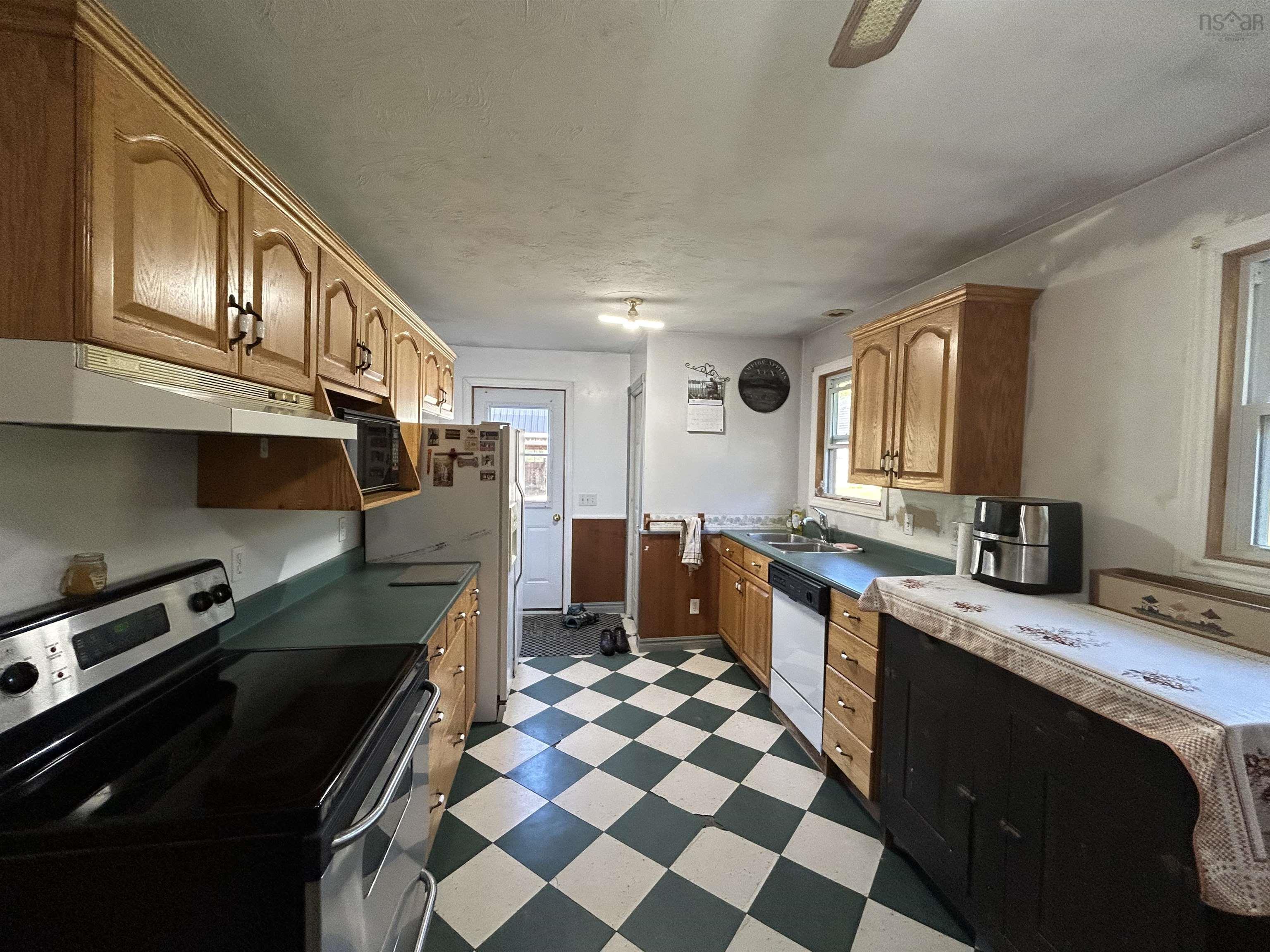 $324,900.00: 931 Newtonville Road, Forest Hill