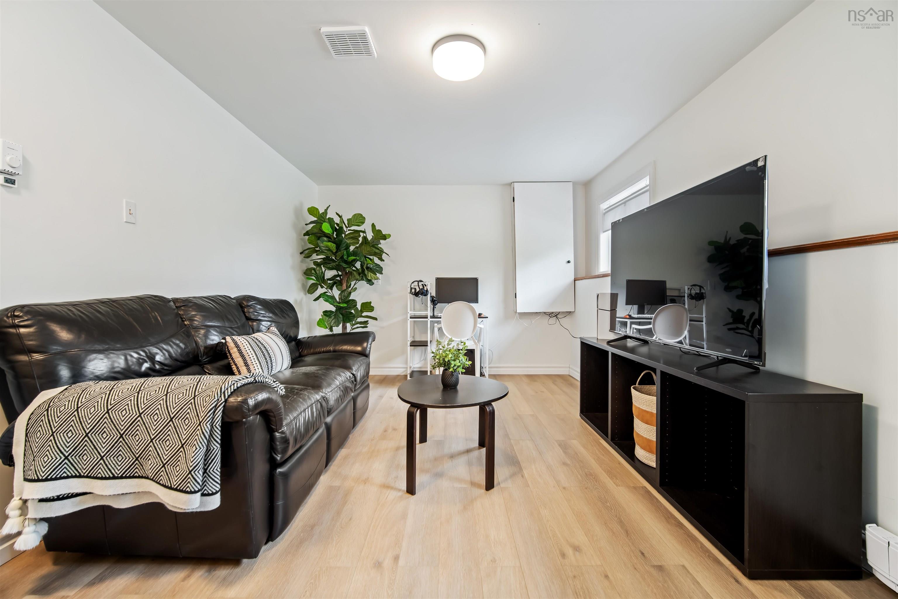 $569,900.00: 20 Garrard Drive, Middle Sackville