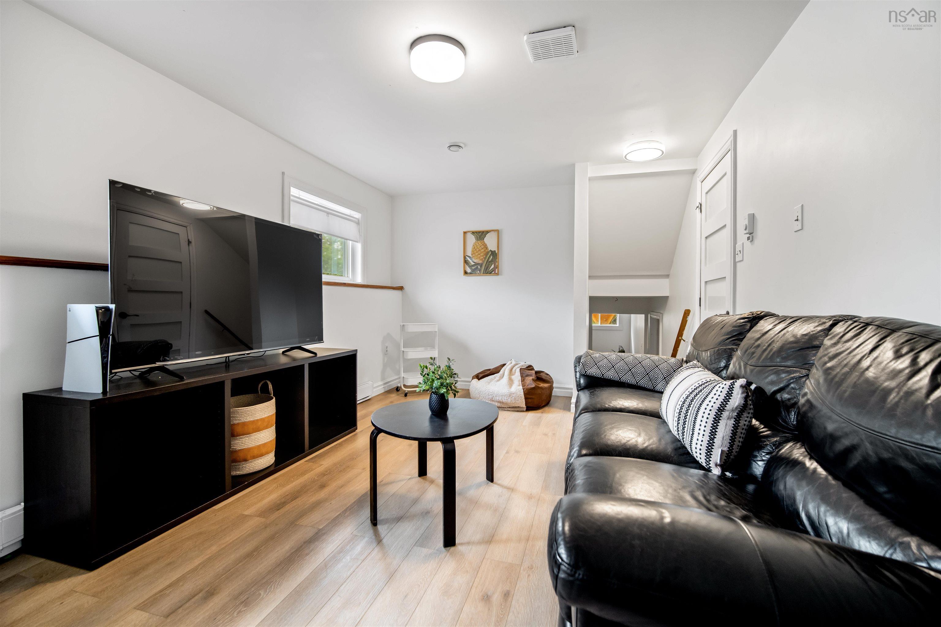$569,900.00: 20 Garrard Drive, Middle Sackville