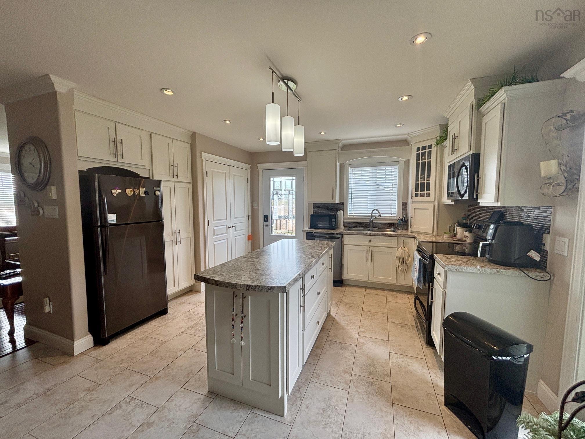 $479,900.00: 87 Maplewood Drive, Glace Bay