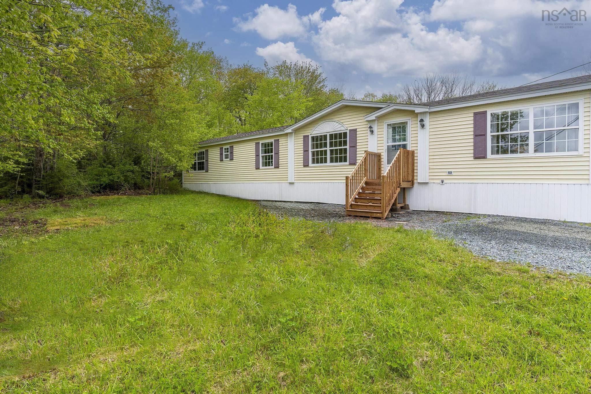25 Manor Drive, Sackville, NS (MLS® 202512570)