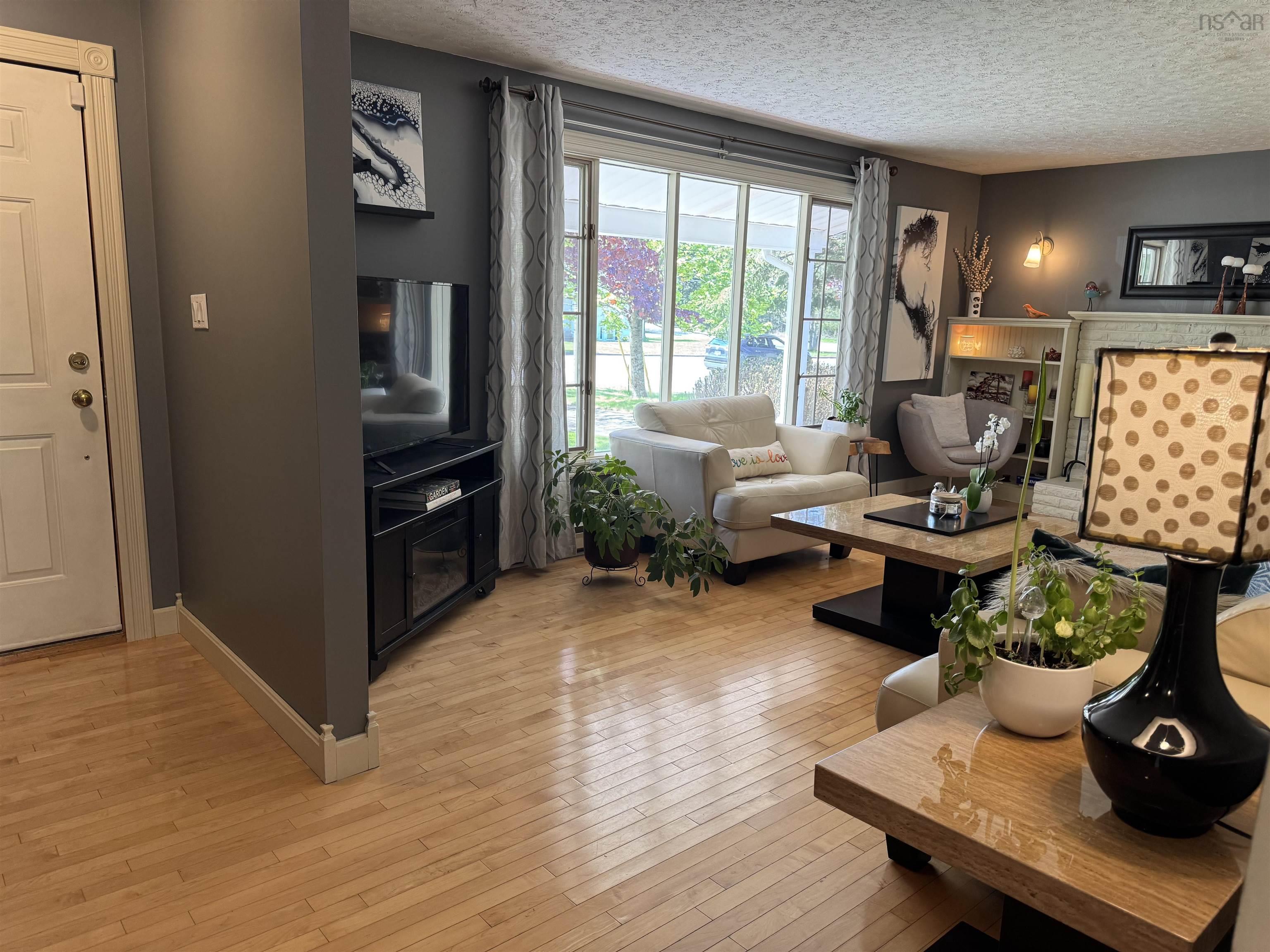 $449,000.00: 13 Windemere Court, Truro